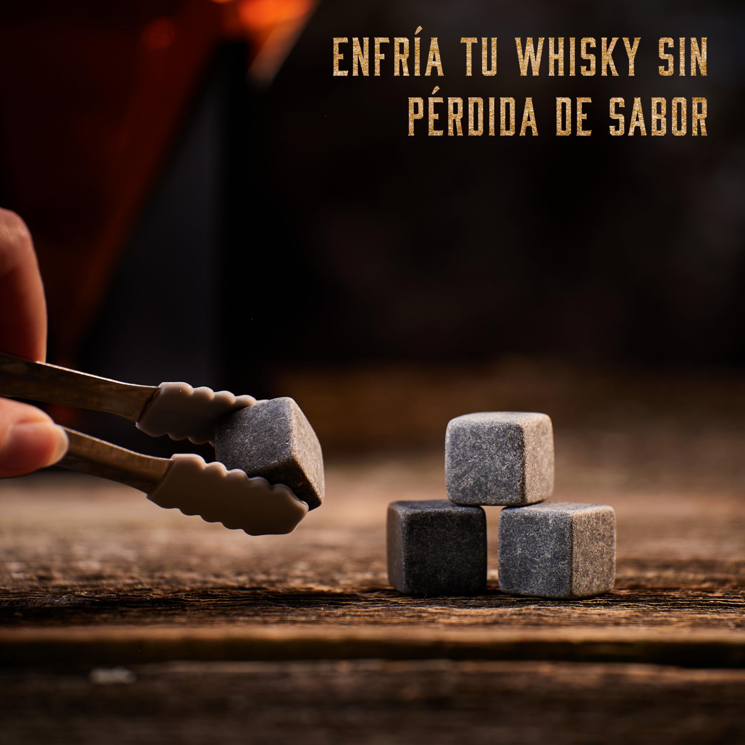 WHISISKEY Decantador de Whisky - Jarra de whisky - Decantador 700ml - Set de Regalo de Whisky - Regalos Originales para Hombres - 4 Piedras de Whisky, Accesorios