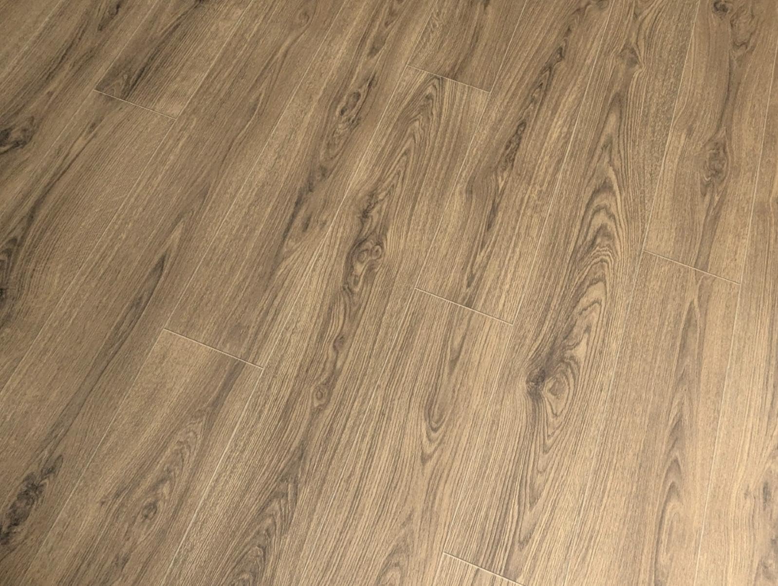 PVC Bodenbelag Vinylboden in Eiche Landhausdiele – Natürliche Holzoptik in breiten Planken, Zuschnitt (2m breit / 4,5m lang)