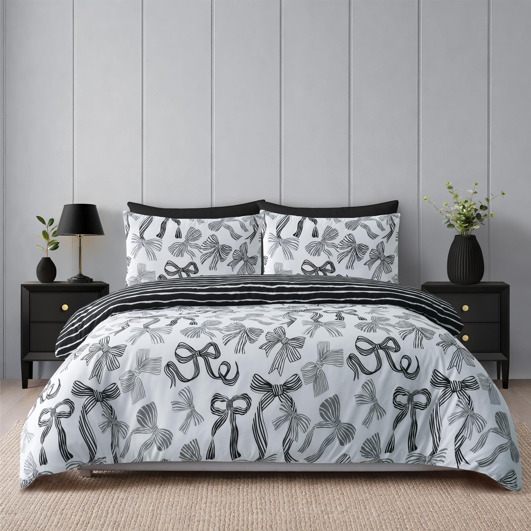 Adore Home Black & White Bows Double Duvet Cover Set Reversible Microfibre Bedding Soft Warm Includes Pillowcases
