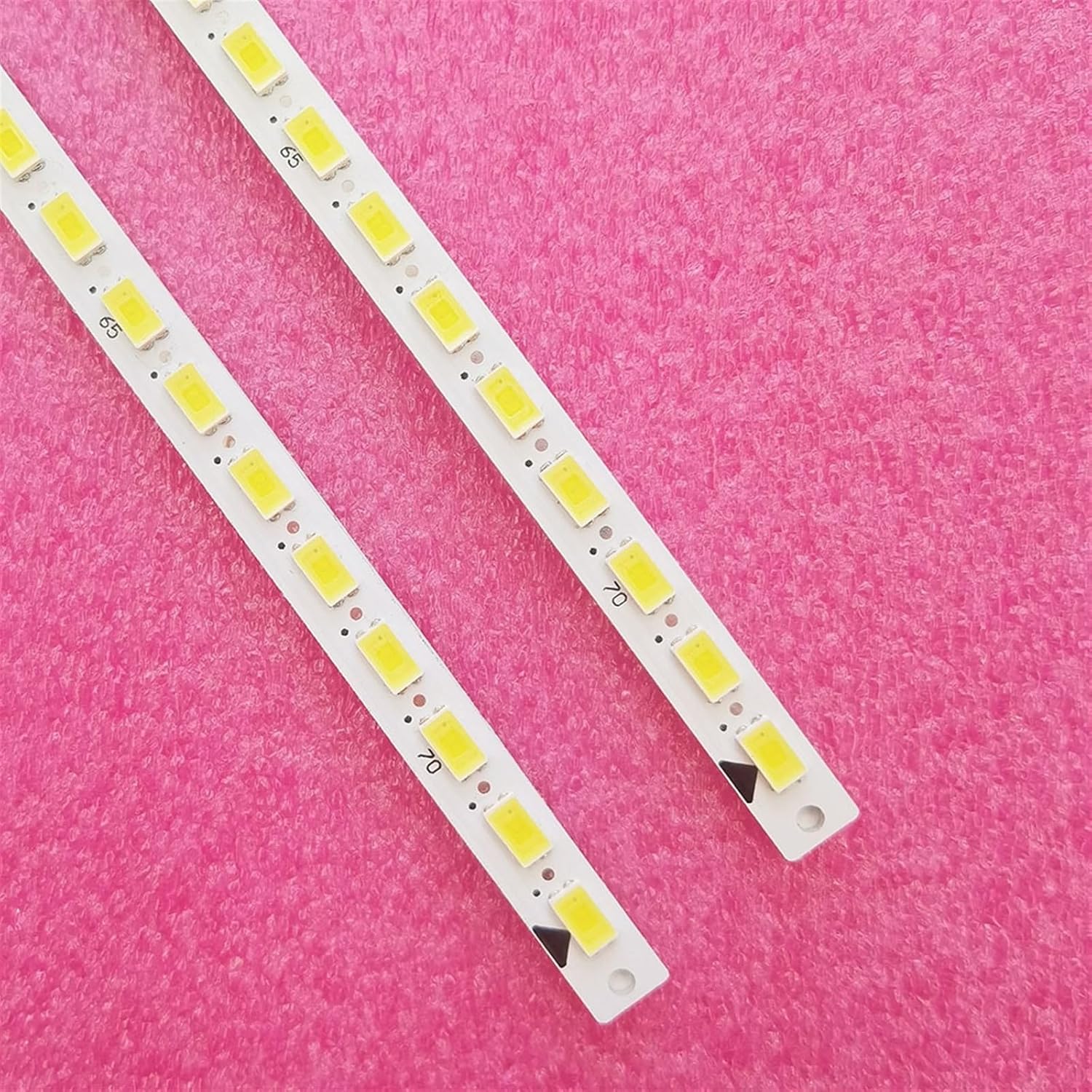 Strip Compatible with GT-1134017A RSAG7.820.5815 RSAG7.820.5663 HE500HF-B57 LT-1134017-A HE500HU-B51 B54 T50DA965 50FZD4 50LD881DI