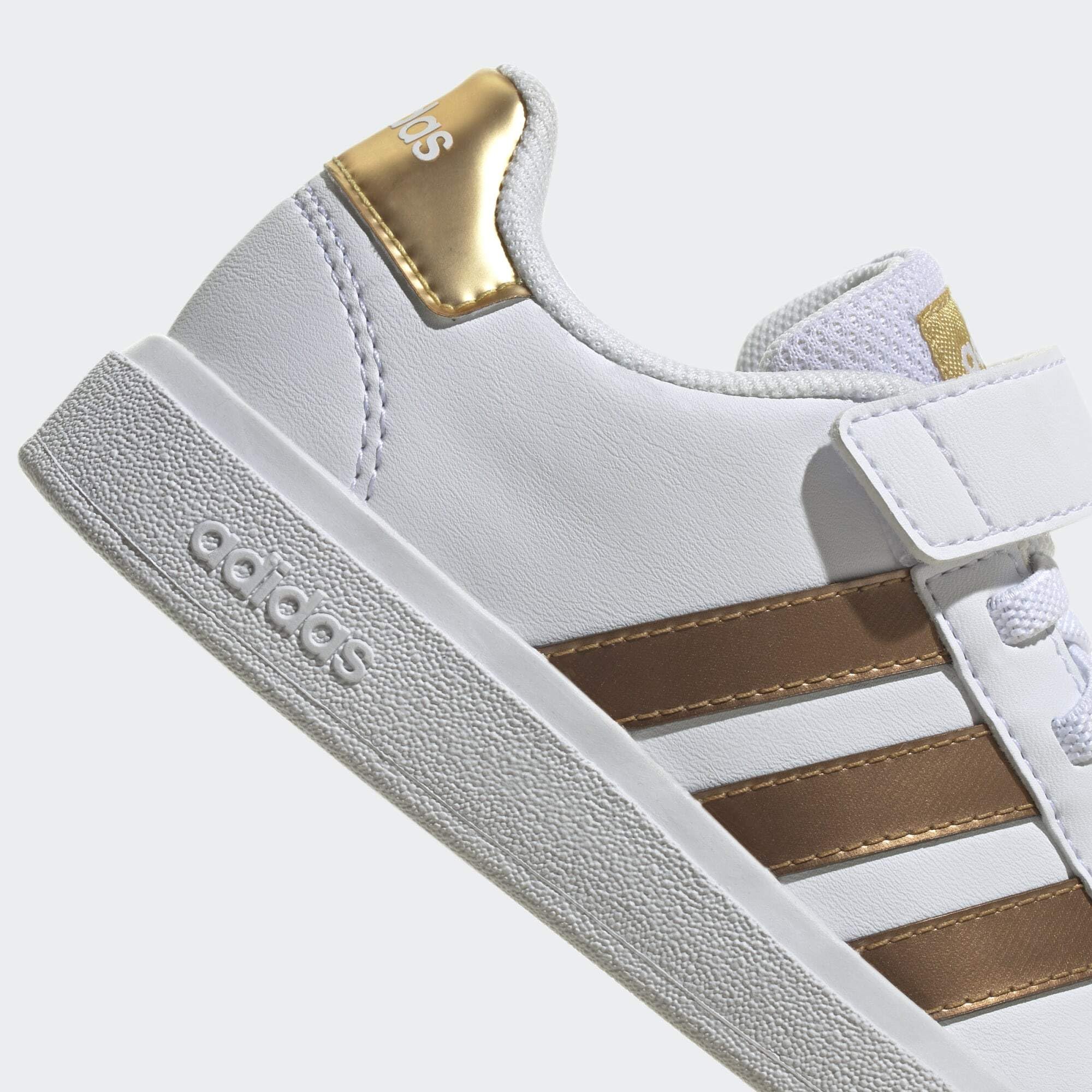 Adidas Grand Court Sustainable Lifestyle Court Elastic Lace and Top Strap Shoes Chaussures - Low (Pas de Football) Mixte Enfant