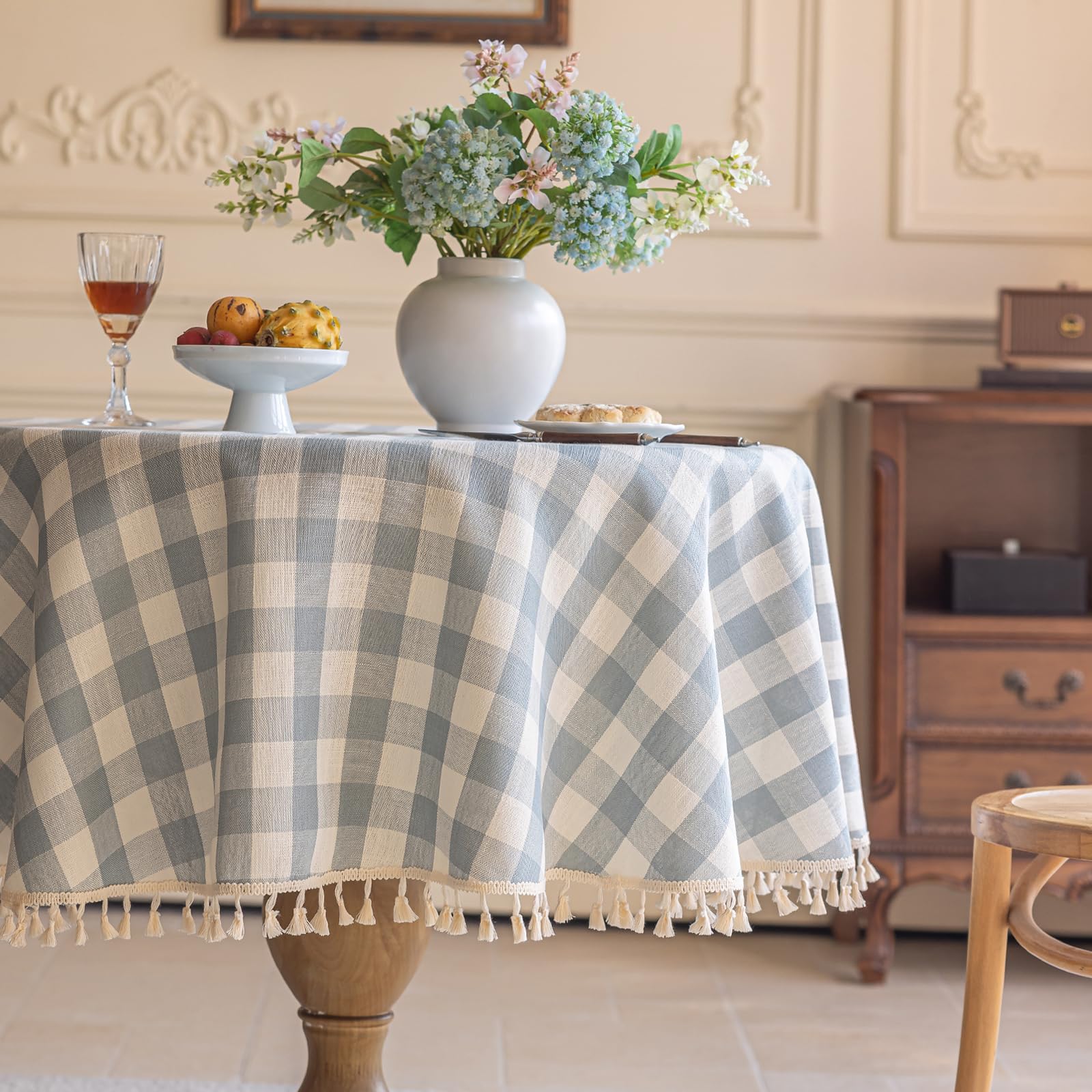 Alsoo Gingham Tablecloth Round, Plaid Checkered Table Cloth Cotton Linen with Tassel, Washable Table Cover for Spring Outdoor Birthday Decoration Picnic (60 inch, 2-4 Seats, Blue)