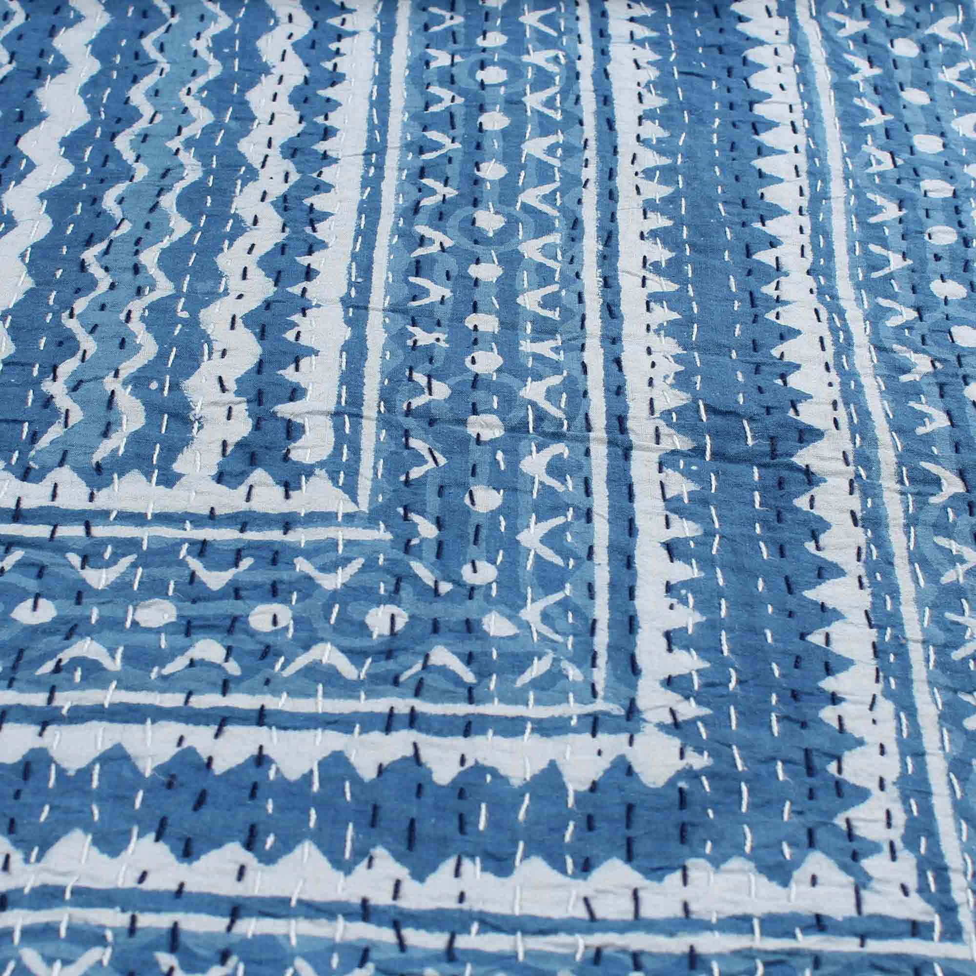 Traditionnel Jaipur Indien Pur Coton Indigo Bleu Kantha Couvre-lit Courtepointe Queen Size Courtepointe Indienne Handblock Kantha Couverture Zig Zag Impression Kantha Gudri
