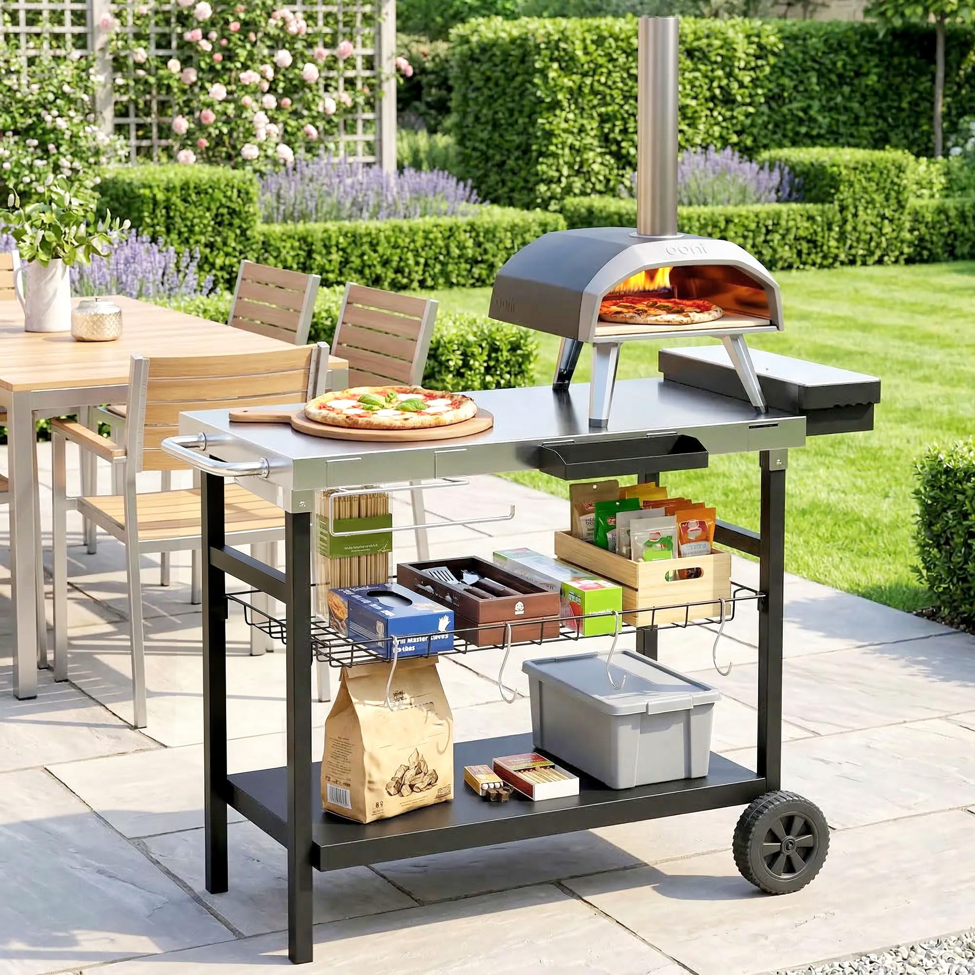 Outsunny Carrello Barbecue da Esterno con Piano in Acciaio Inossidabile, Carrello Cucina da Esterno con 2 Ruote, Porta Spezie, 4 Ganci e Maniglia Laterale, 114x61x81 cm, Nero