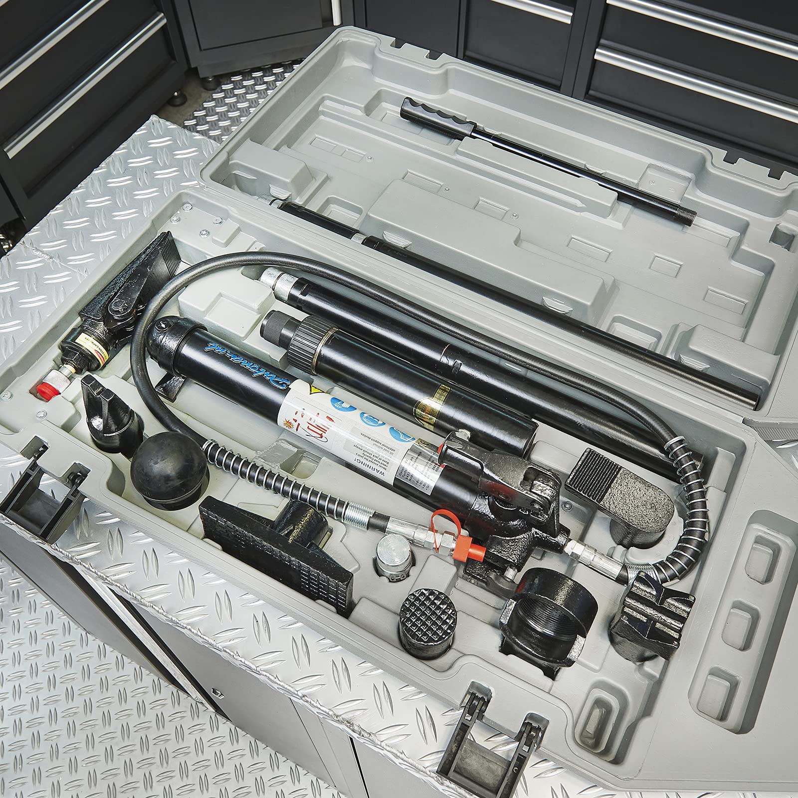Hydraulisches Ausbeulset 10 Tonnen - Komplettes Dellen Reparaturset Auto mit Pumpe, Schlauch & Aufsätzen im Koffer - Ausbeulwerkzeug Karosserie mobil mit Rädern