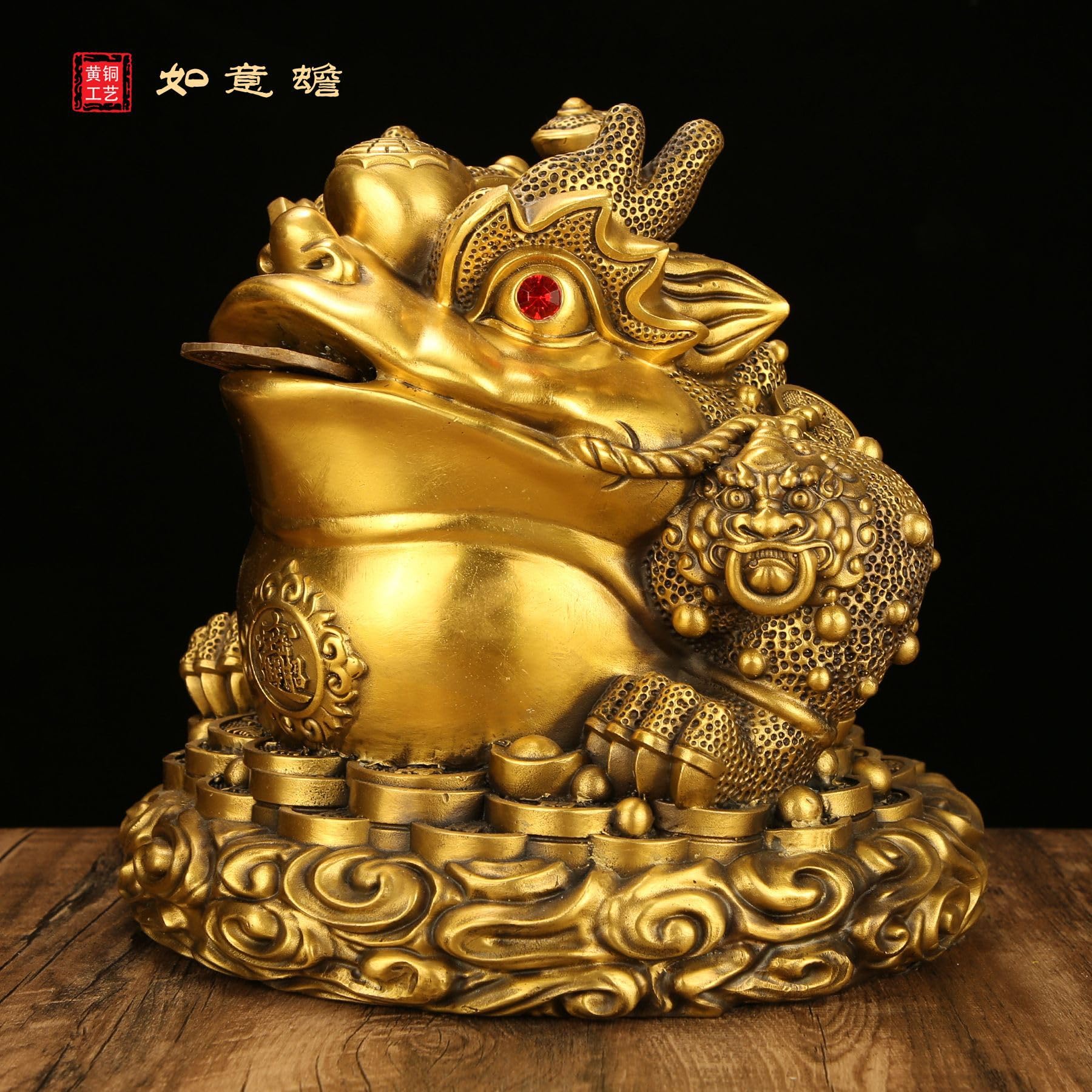 Amazon.com: Usoway 发现新款三足金蟾意金蟾蟾蜍金蟾招財财件金色