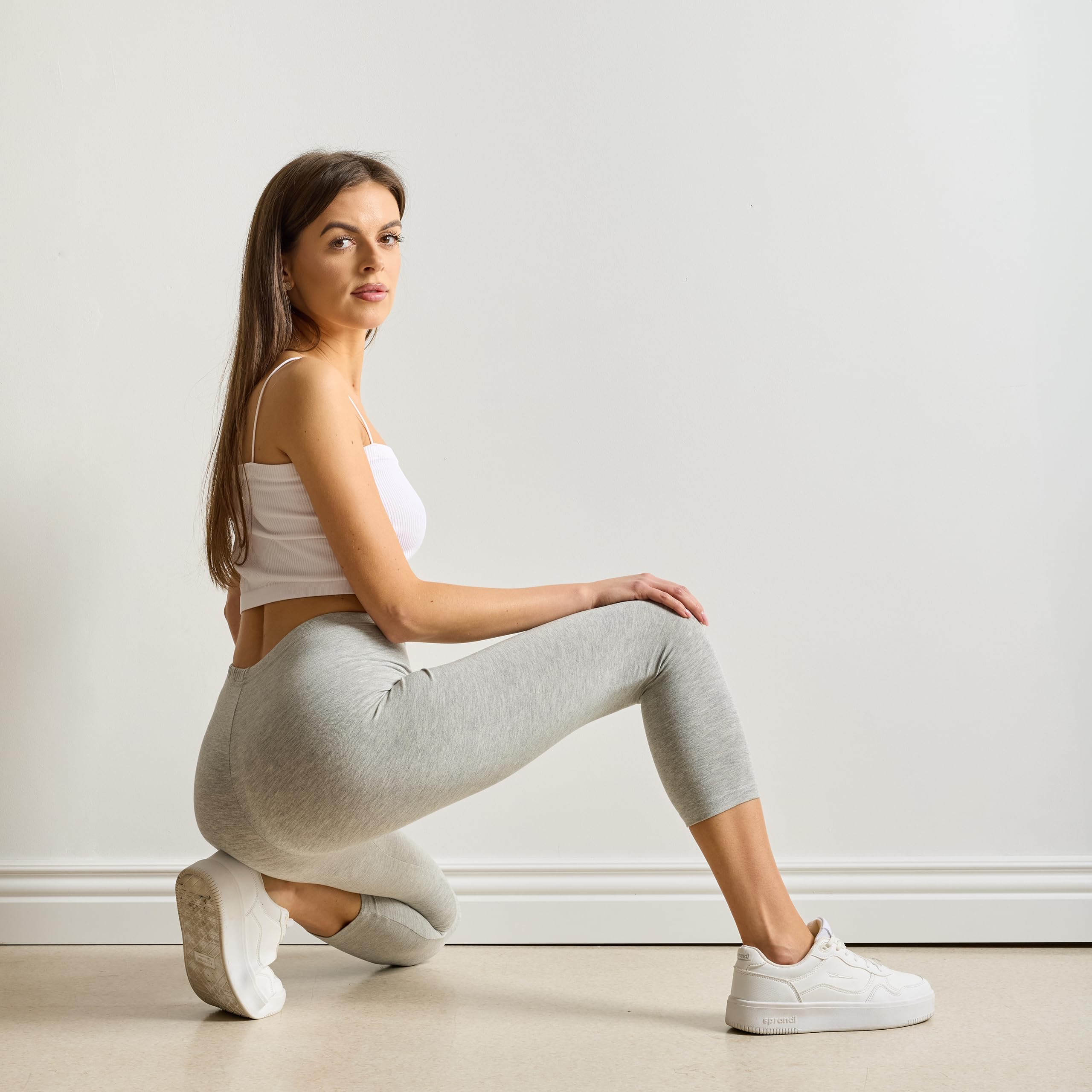 Merry Style Leggins Corti Donna 3/4 Pantaloni Capri Leggins Donna in Viscosa Traspirante, Pantaloncini Fitness Corti per Sportivi o Casual MS10-144