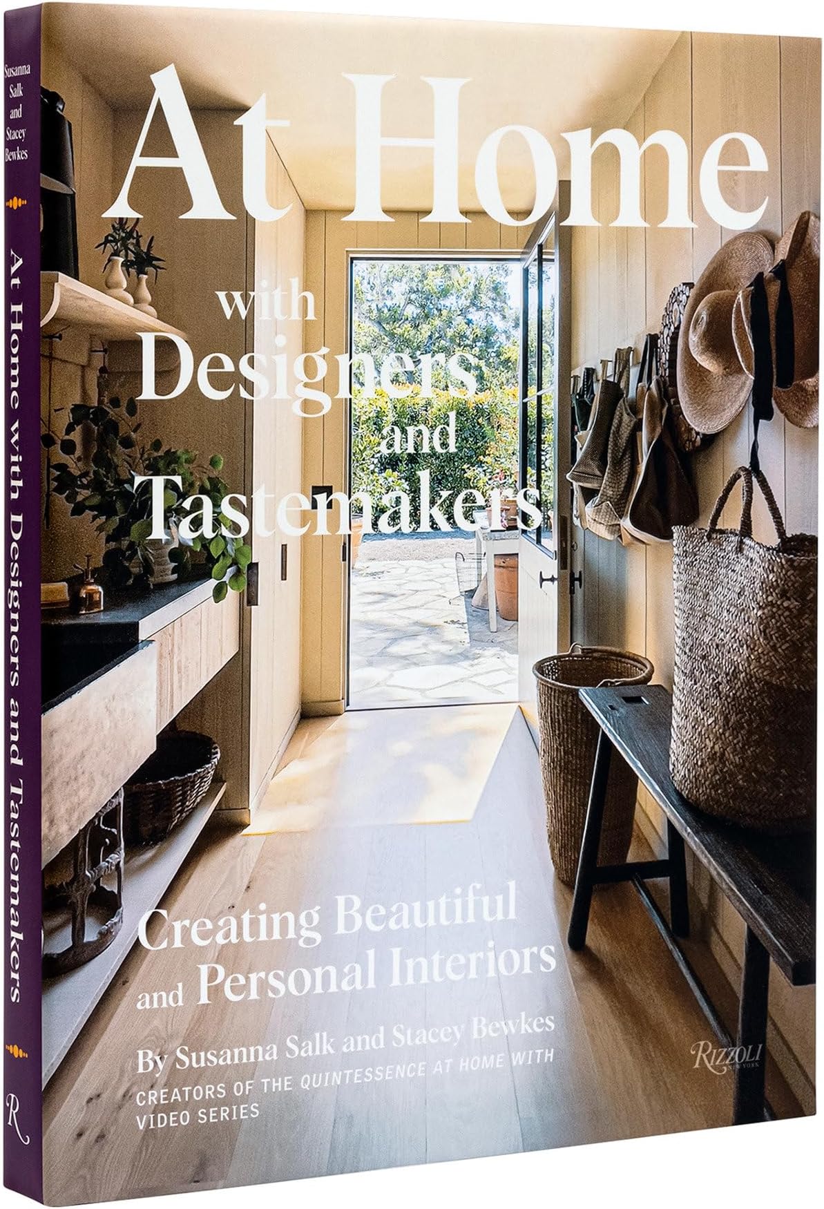 At Home with Designers and Tastemakers: Creating Beautiful and Personal Interiors