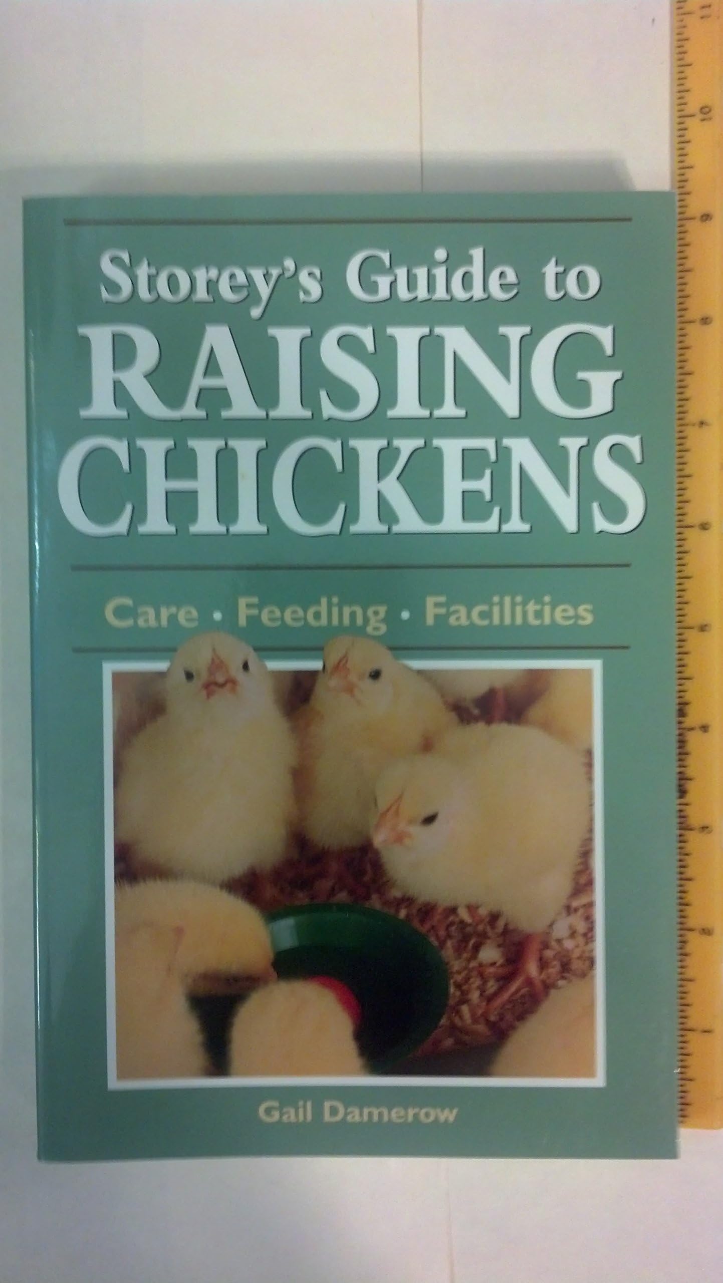 Storey's Guide to Raising Chickens