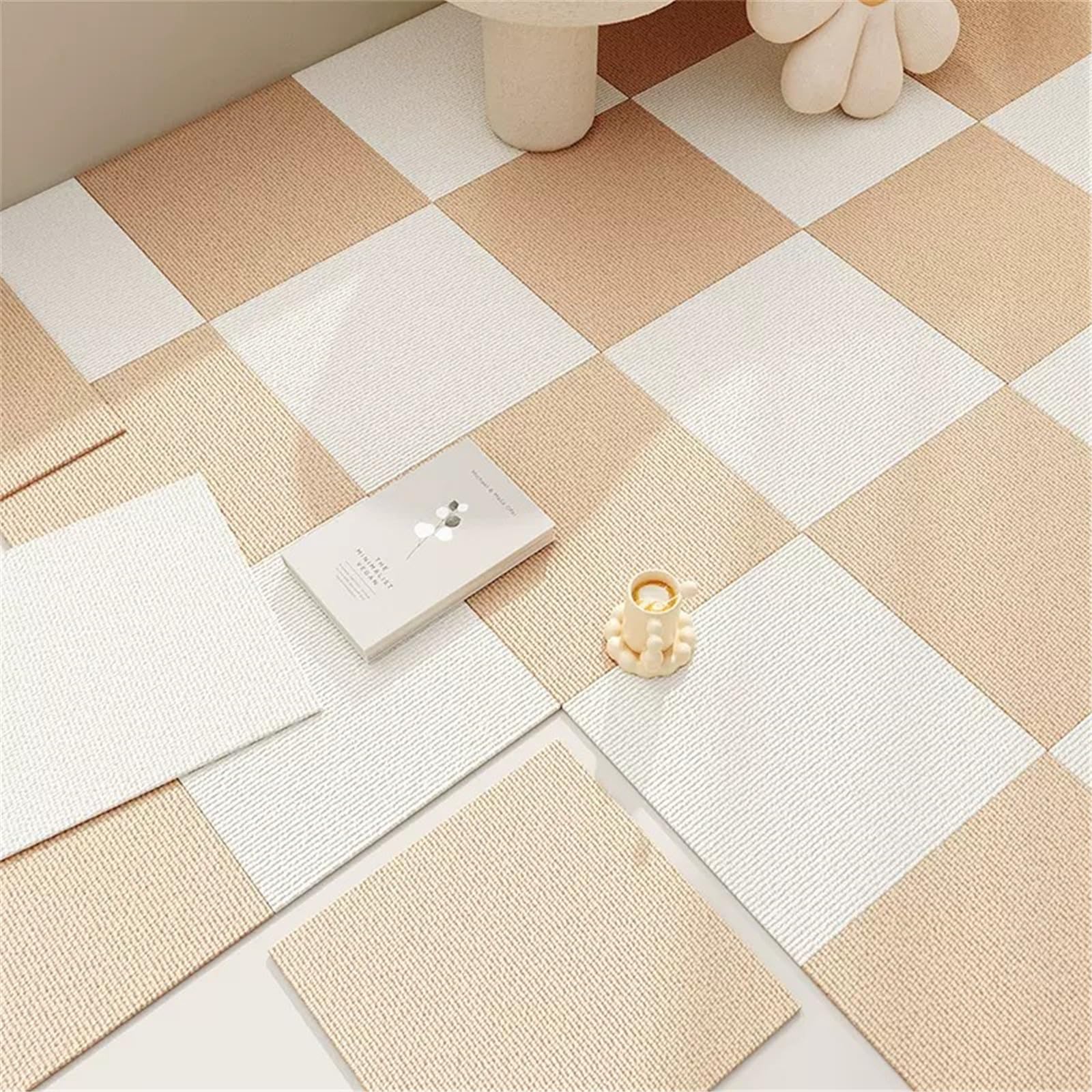 Hiseng Teppichfliesen Selbstklebend 30x30cm, 4/10/20/30 Stück Teppichfliesen Selbstliegend Rutschfeste Strapazierfähig Teppich Bodenbelag für Büro Wohnzimmer Schlafzimmer (30 Stück,Beige weiß)