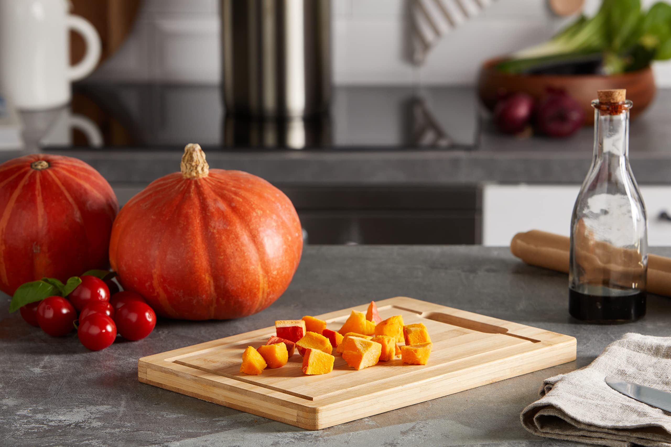 Premier Housewares 1103933 Chopping Board with Handle, 30 x 20 cm - Bamboo Natural