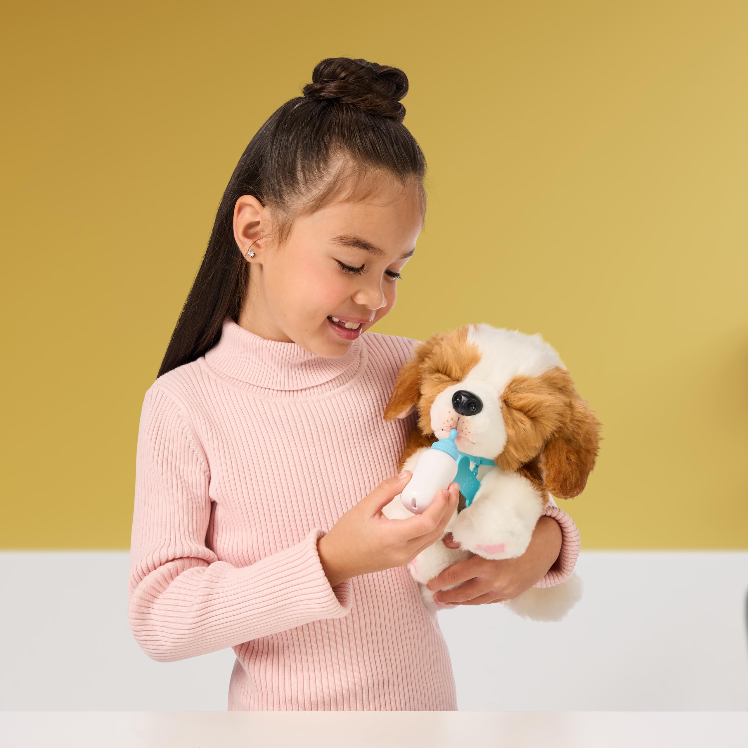 Little Live Pets My Really Real Puppy Patches Le Beagle | Peluche Interactive. 60 Sons et réactions. Fourrure Douce, Pattes lestées, Yeux Mobiles. 72 Versions. Caisse Deluxe. avec Piles. 4 Ans et +