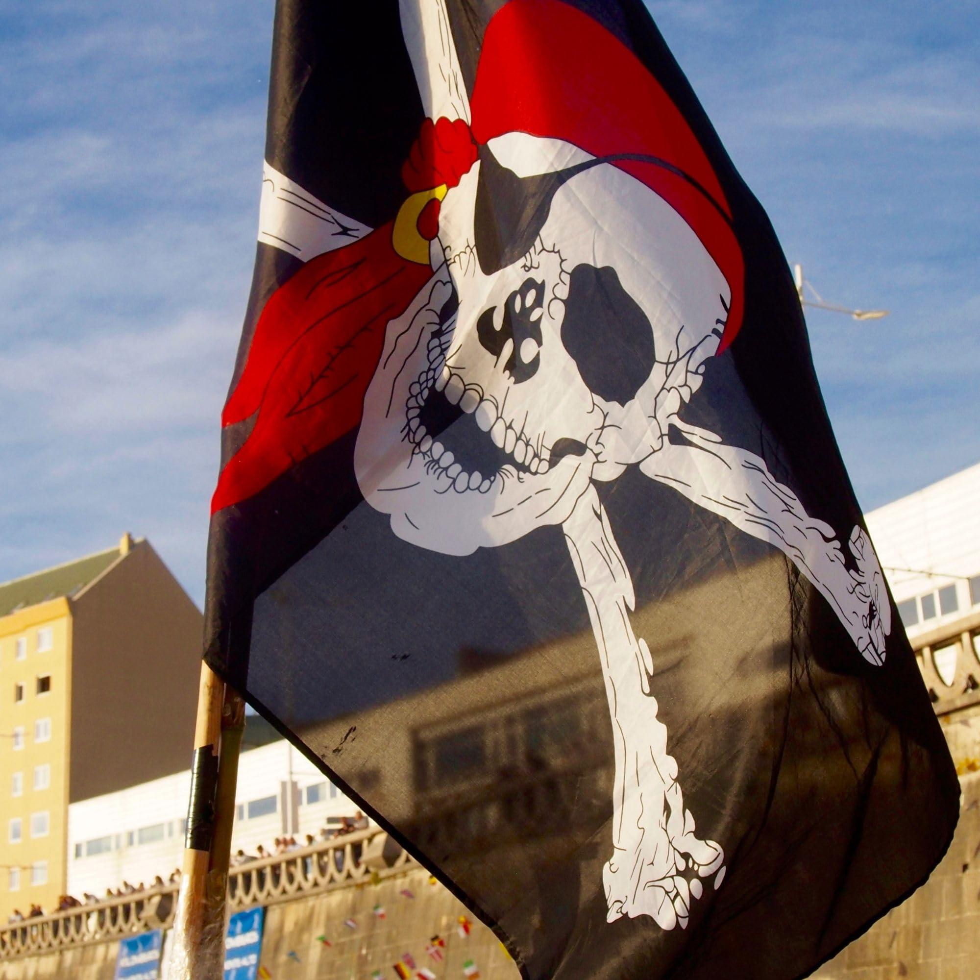Bandiera di fantasia Teschio Pirata - – store