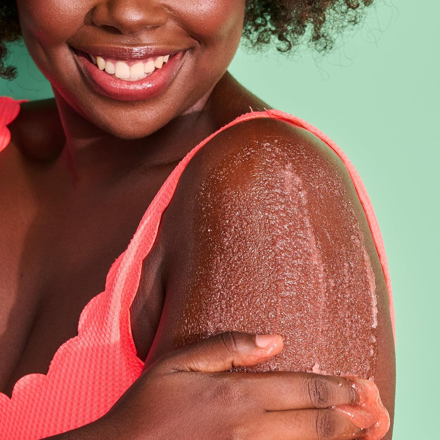 Tree Hut Bikini Reef Shea Sugar Scrub, 18 uncji, Ultra nawilżający i złuszczający peeling do pielęgnacji niezbędnej pielęgnacji ciała