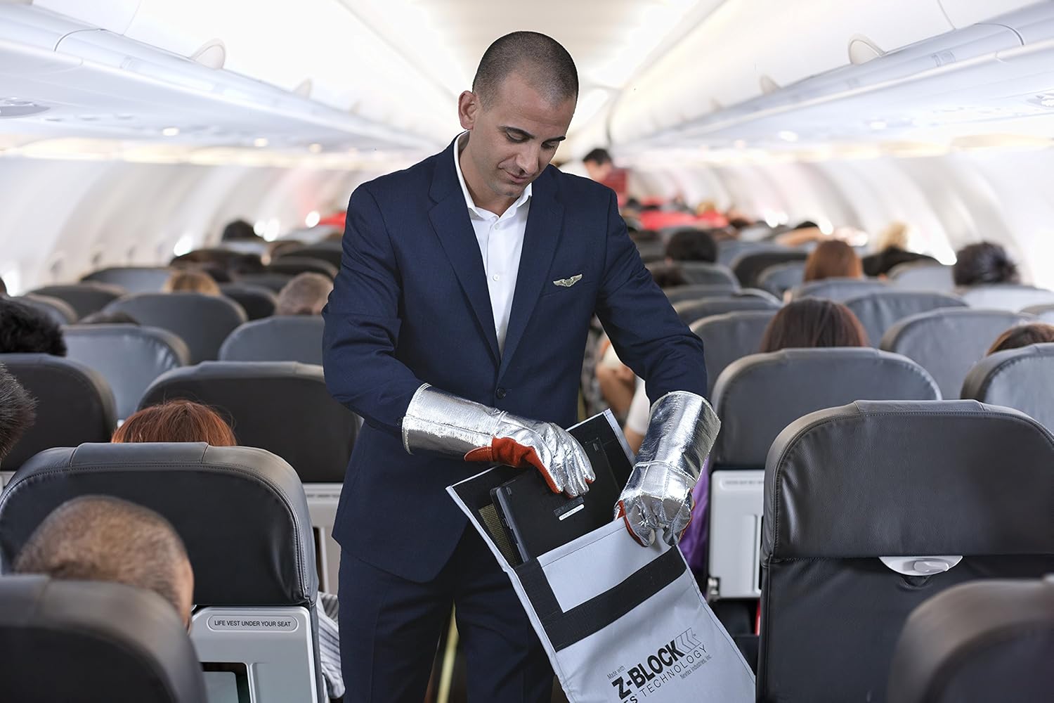 Amazon Com Newtex Z Block 24 W X 18 H Lithium Ion Battery Fire Containment Bag Kit Used Aboard Aircraft Fire Resistant Flame Retardant Envelope Style Bag Meets Faa Standards Made In Usa