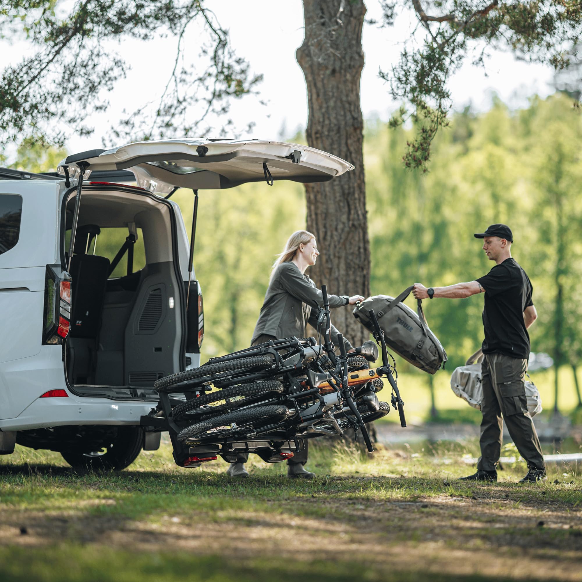 Thule Velospace 3 Plattform-fahrradträger Für Anhängerkupplungen Black, 3(4) Bikes