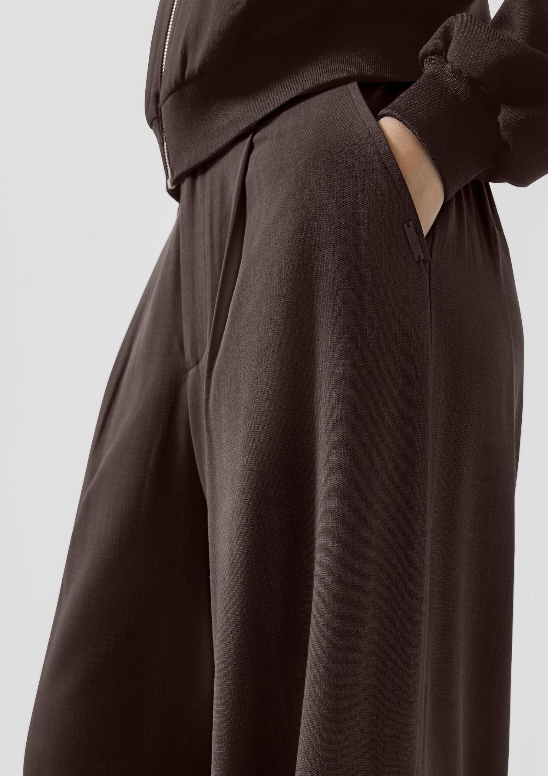 QS Q/S Damen Hose – Wide Leg, Bundfalten, Twill