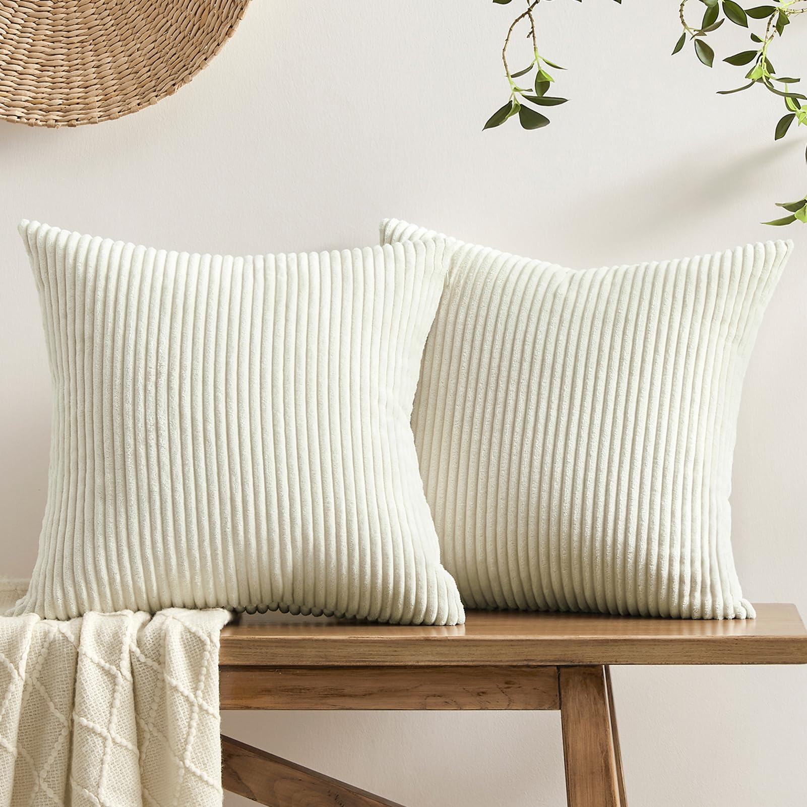 Softalker Kissenbezug 65x65 Beige Weiß Cord weich und flauschig 2er Set große Kissenhüllen Sofakissenbezüge Cushion Covers Modern Deko für Sofa Bett Wohnzimmmer Schlafzimmer Weihnachten Küche, Haushalt & Wohnen