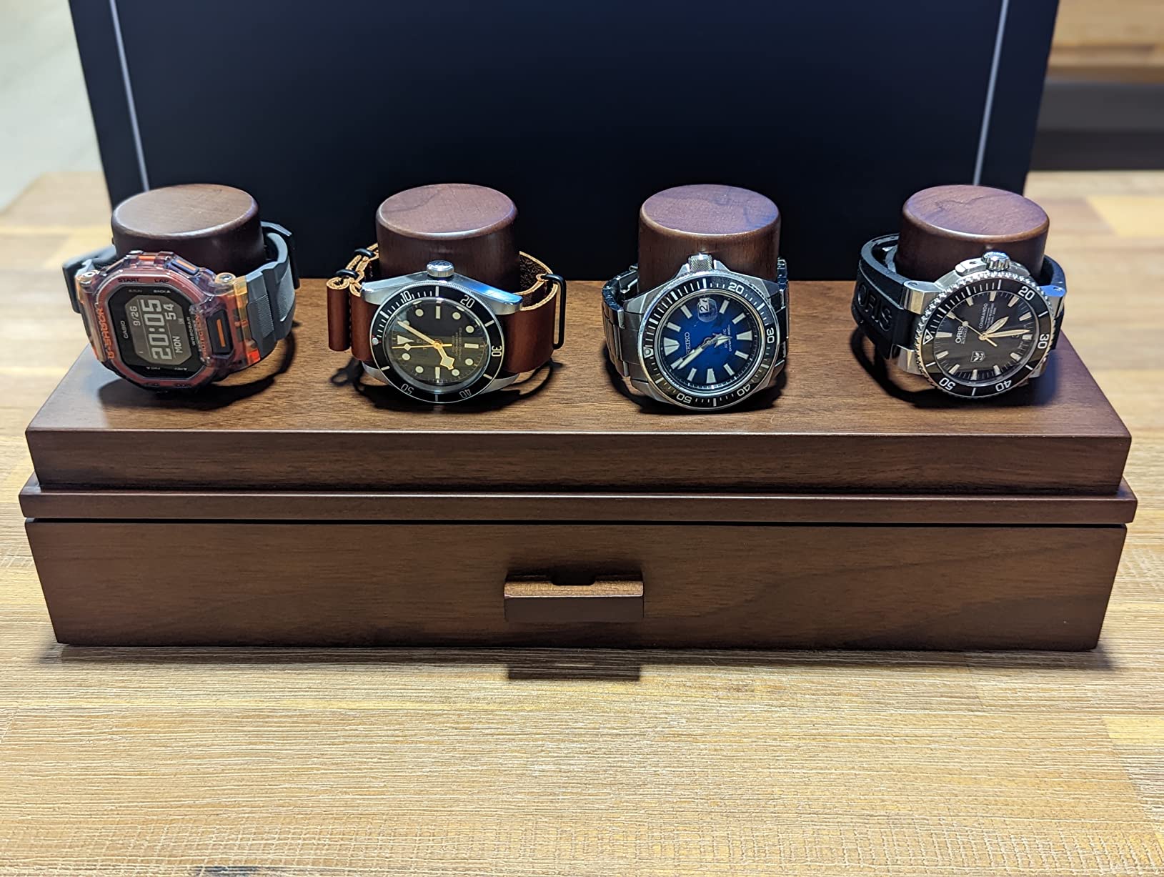 14/mo Finance Watch Display Case Watch Holder Mens Watch Case