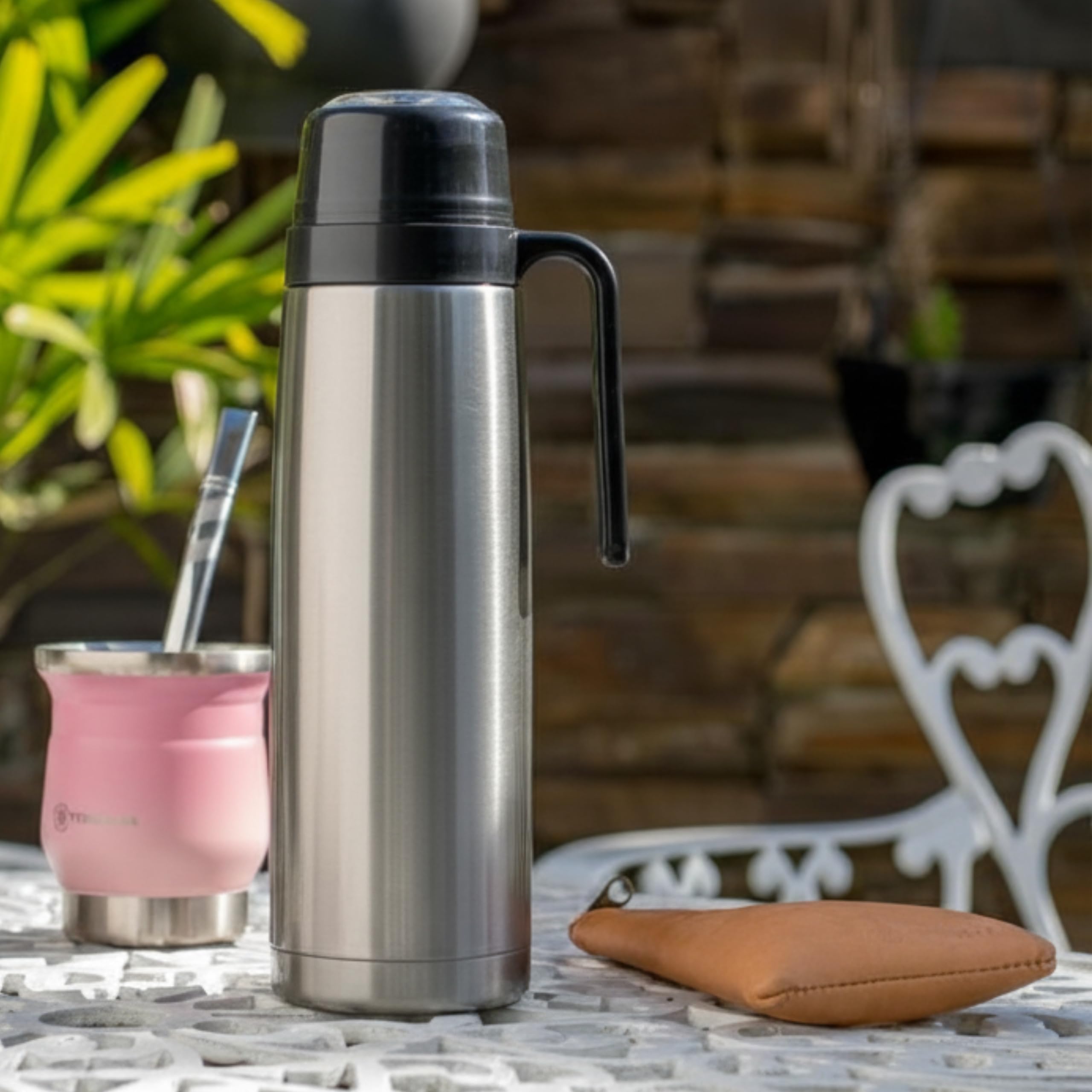TERMOLAR - Termo R-EVOLUTION 1L con Pico Cebador para Mate y Asa | Termo Acero Inoxidable 304 | Retención Térmica 20H Calor / 36H Frío | Botella Aislante de Viaje Premium para Café o Té