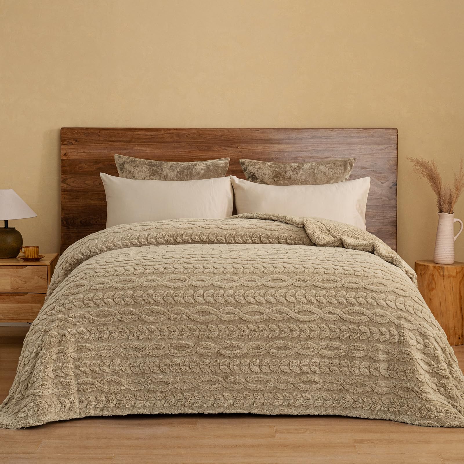 PHF 510GSM Tufted Sherpa Fleece Blanket Queen Size - Ultra Soft Warm Winter Blanket for Bed, Dual Sided Plush Jacquard Throw, Thick & Fluffy Fuzzy Bedspread, No Shedding, Khaki