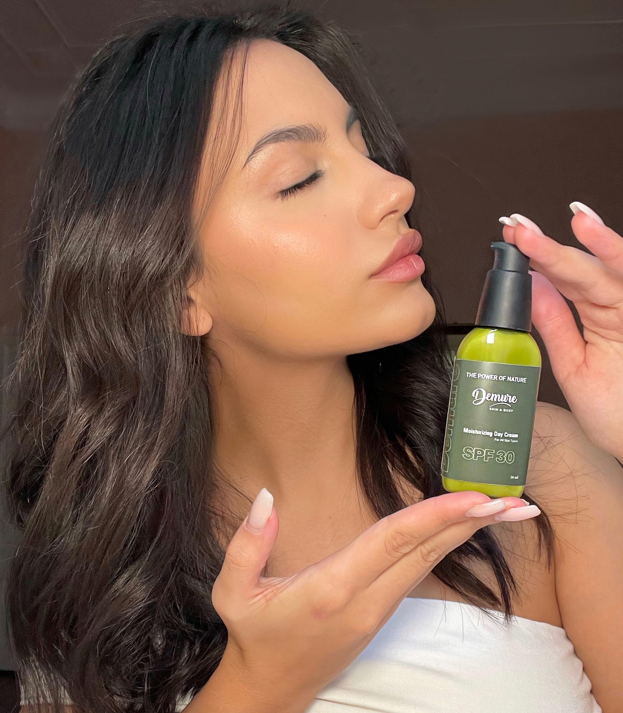 Demure Moisturising Day Cream SPF 30, Hyaluronic Acid, Panthenol Provitamin B5, Vitamin E, Aloe Vera, Sea Buckthorn - Image 4