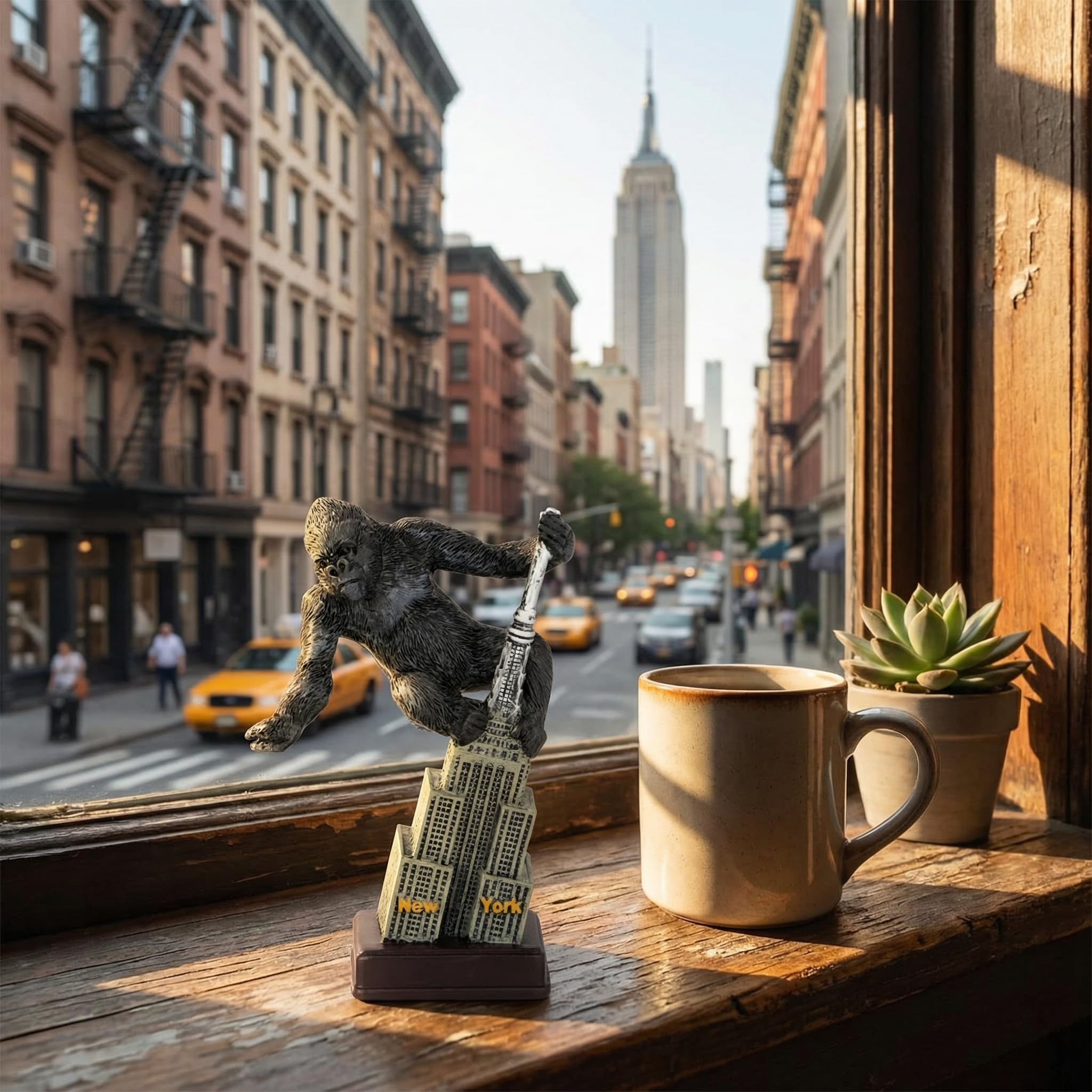 アンティーク雑貨 Empire State Building &King Kong Vintage King Kong and Empire State Building Figurine#1 | Button