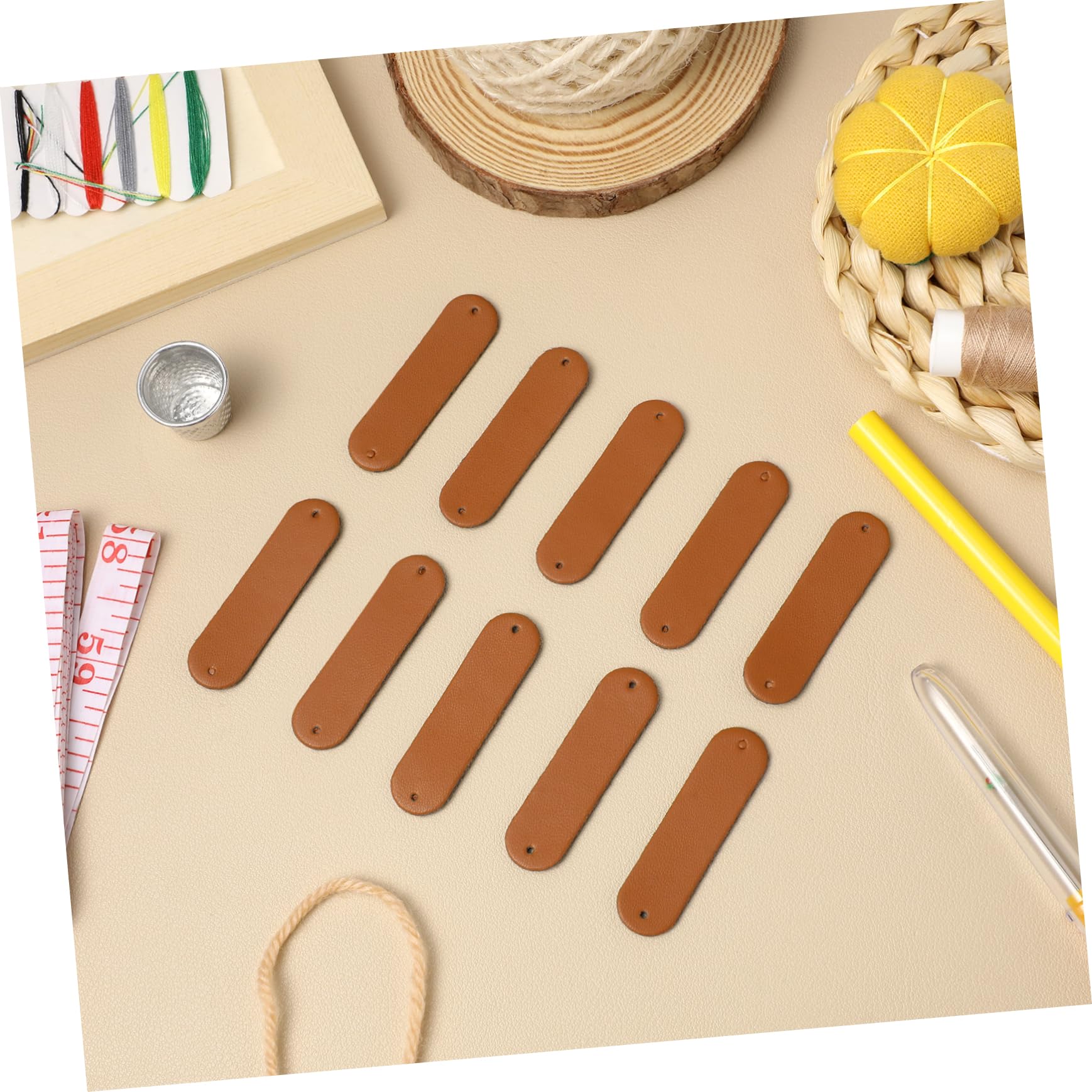 SEWOART Lot de 150 étiquettes faites à la main pour accessoires de tricot et crochet avec trous pour gants, chapeaux, écharpes et travaux de couture