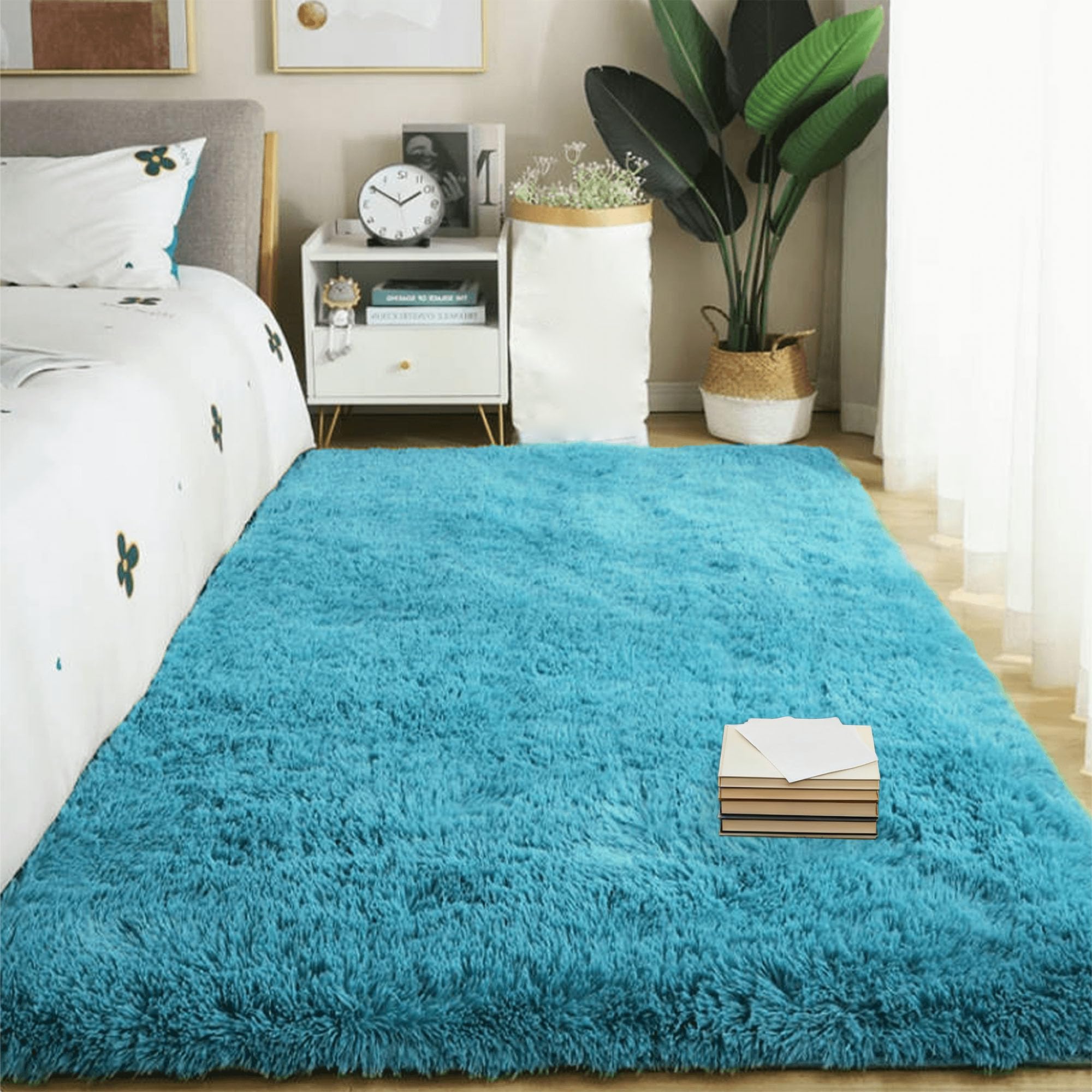 Tapis de salon douillet bleu pour créer un coin lecture dans la chambre