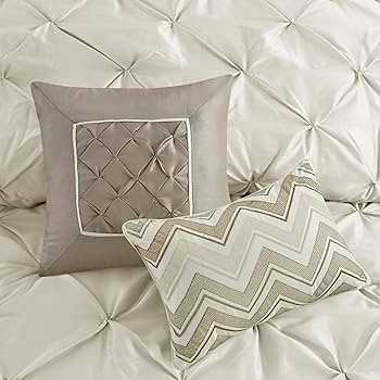 Amazon.com: Madison Park Laurel Cozy Comforter Set