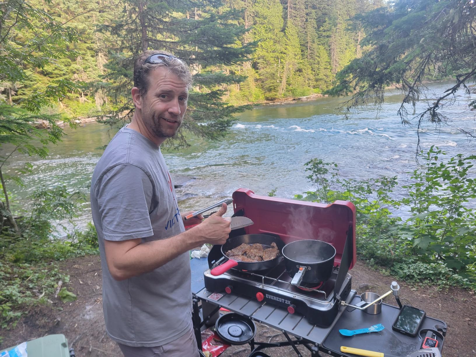 Camp Chef Everest 2X cooking