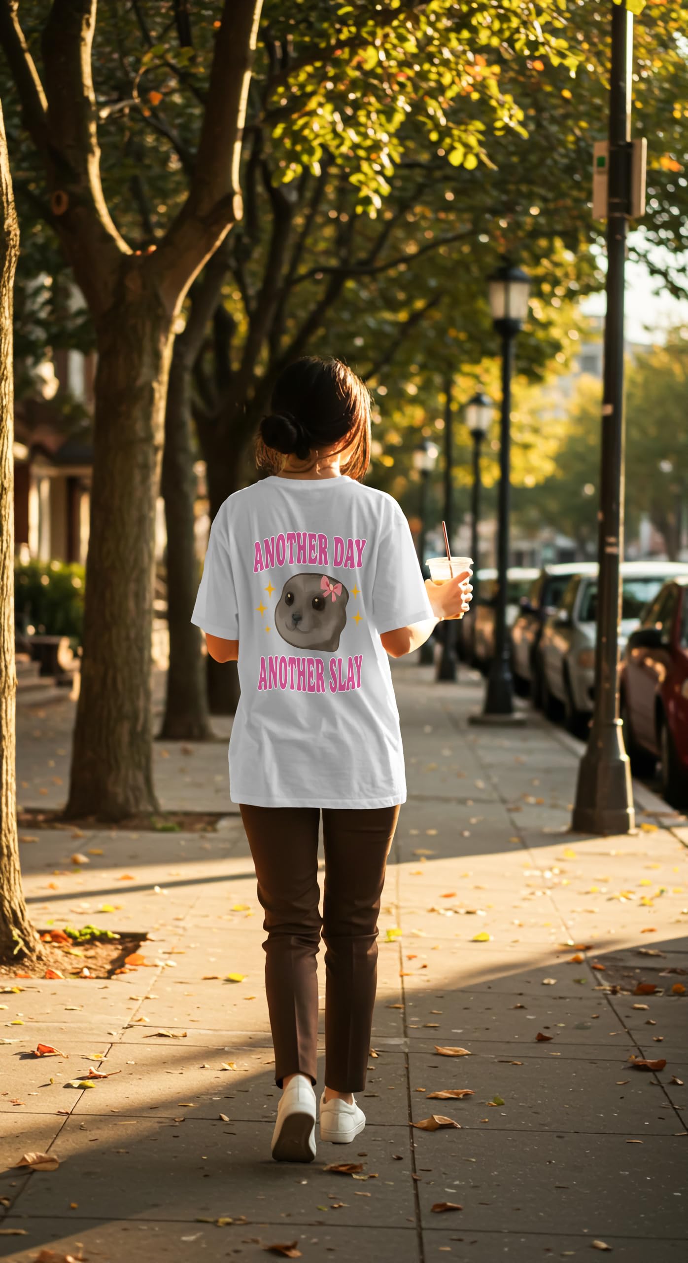 Dagcros Another Day, Another Slay" Simpatica maglietta con meme di sigillo - Maglietta grafica divertente e feroce per ragazze e adolescenti - Camicia per amanti degli animali impertinenti