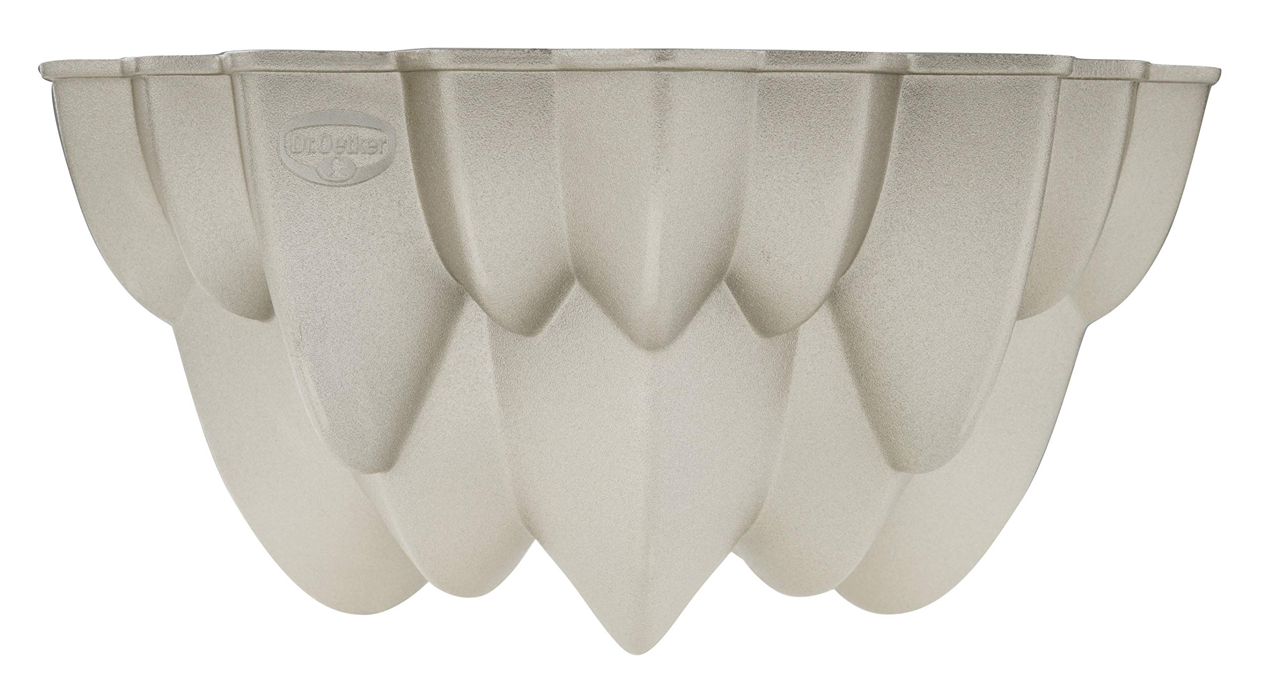 Dr. Oetker Moule à Gâteau Rond Créatif Diamètre 24 cm Moule à Gâteau Cannelé Antiadhésif Design Festif Pâtisserie Art pour Créations Impressionnantes Couleur Crème/Métallique