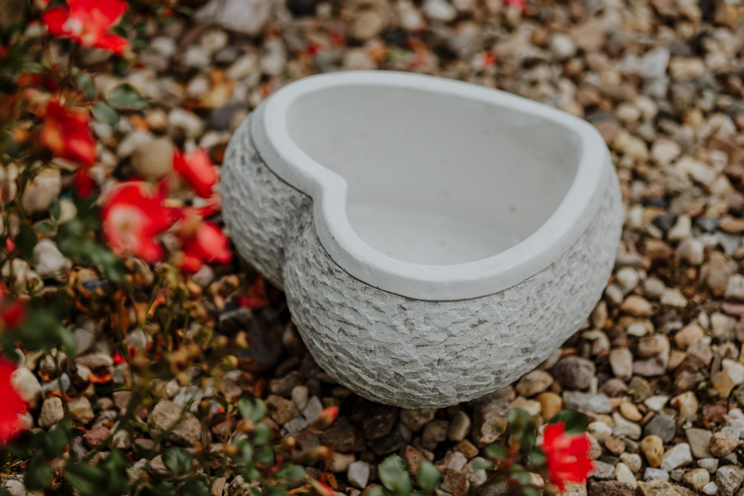 gartendekoparadies.de Vaso per Piante Solido Vaso per Fiori a Forma di Cuore, Altezza 13 cm, 30 x 30 cm, 3,5 Litri, Grigio, Peso 11 kg, in Pietra colata, Resistente al Gelo