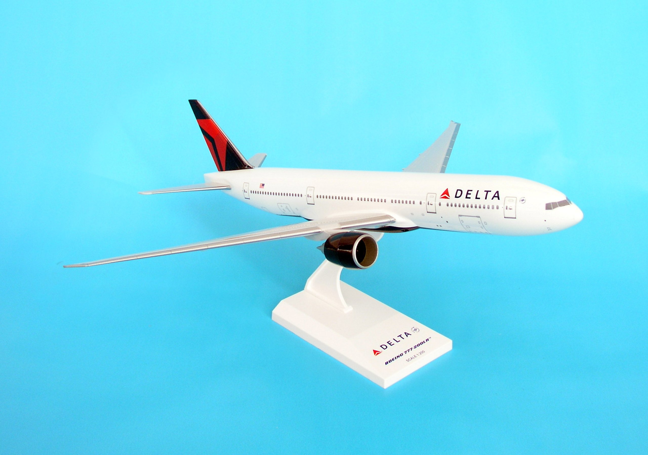 DaronSKR374G Skymarks Delta 777-200 - 2007 Livery with Gear