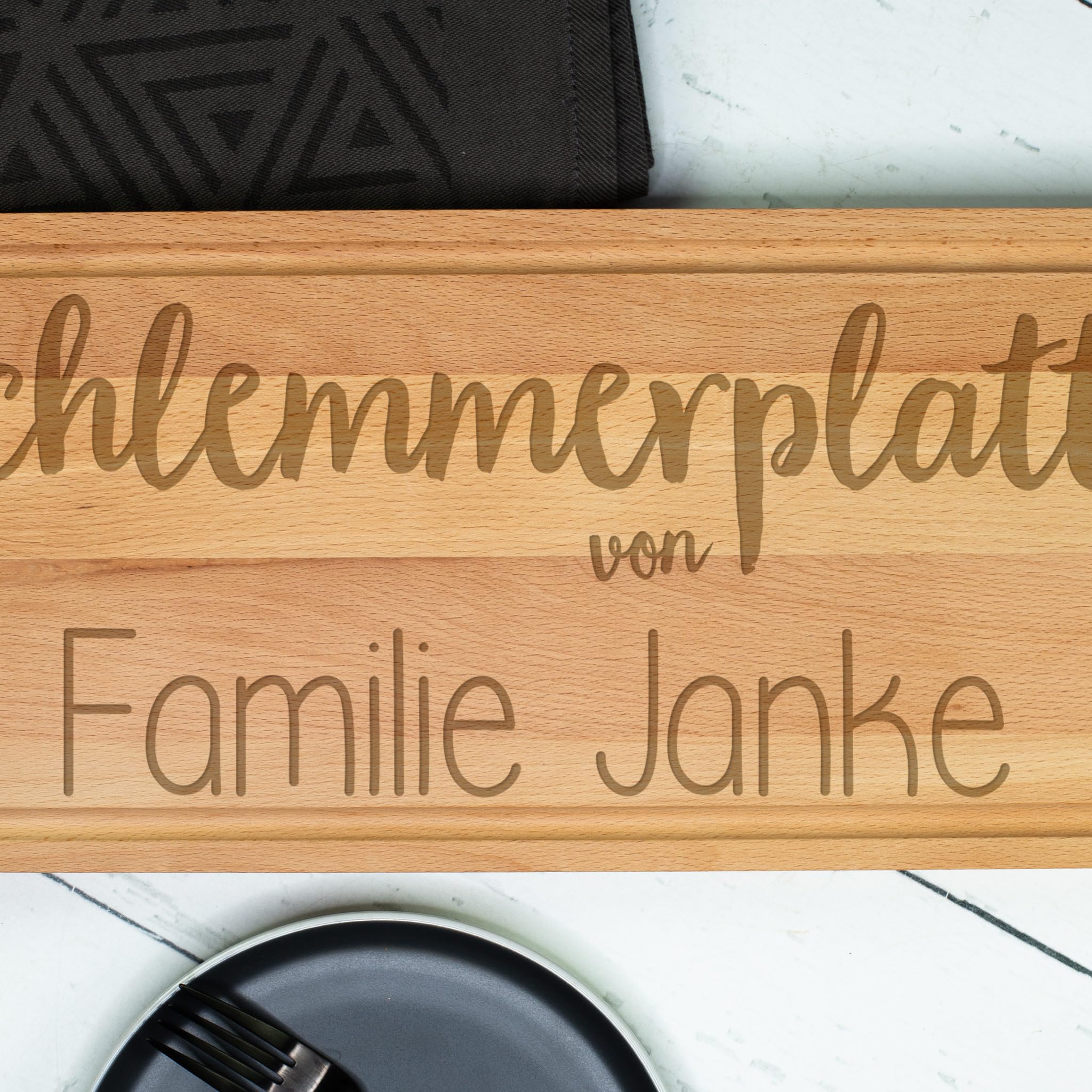 Herz & Heim® XXL Schneidebrett aus Buchenholz mit Gravur – personalisierbar mit Name & Text – Servierbrett 80 cm (Schlemmerplatte)