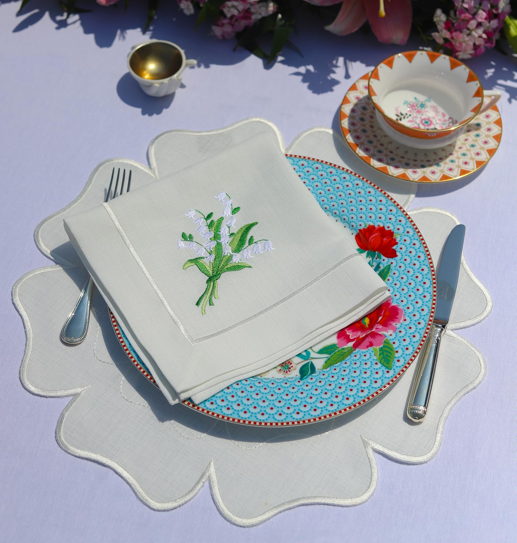 Lea Home Stories| Tulip Napkins| Set of 2 Napkins Linen Table Napkin| Washable| Embriodered Tulip