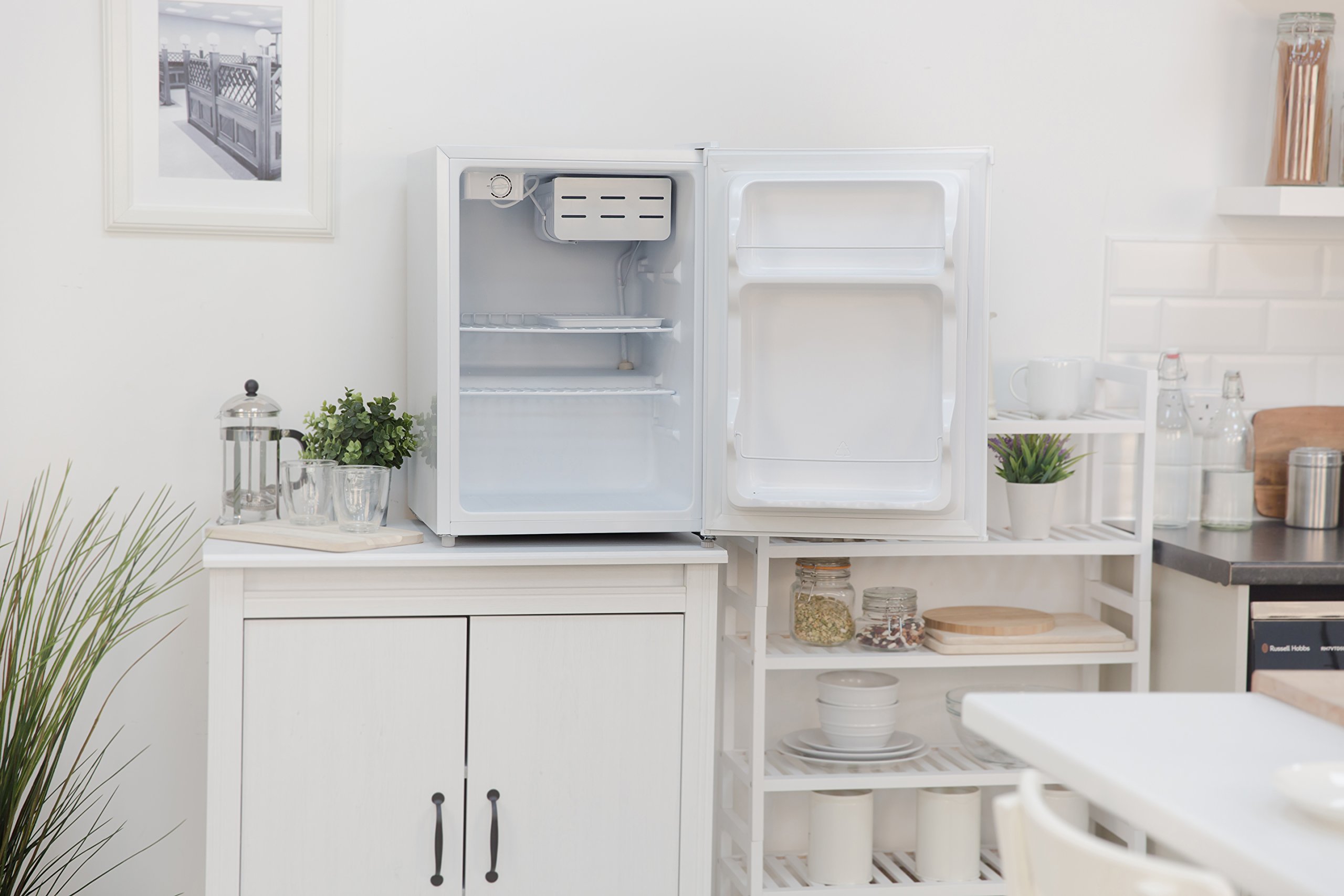 Russell Hobbs RHTTF67W 66 Litre Reversible Doors F Table Top Mini