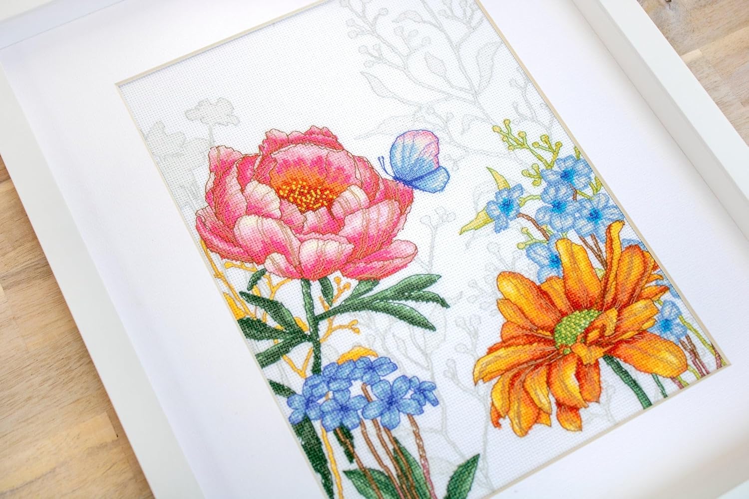 Luca-S Flowers and Butterflies - Cross Stitch Kit