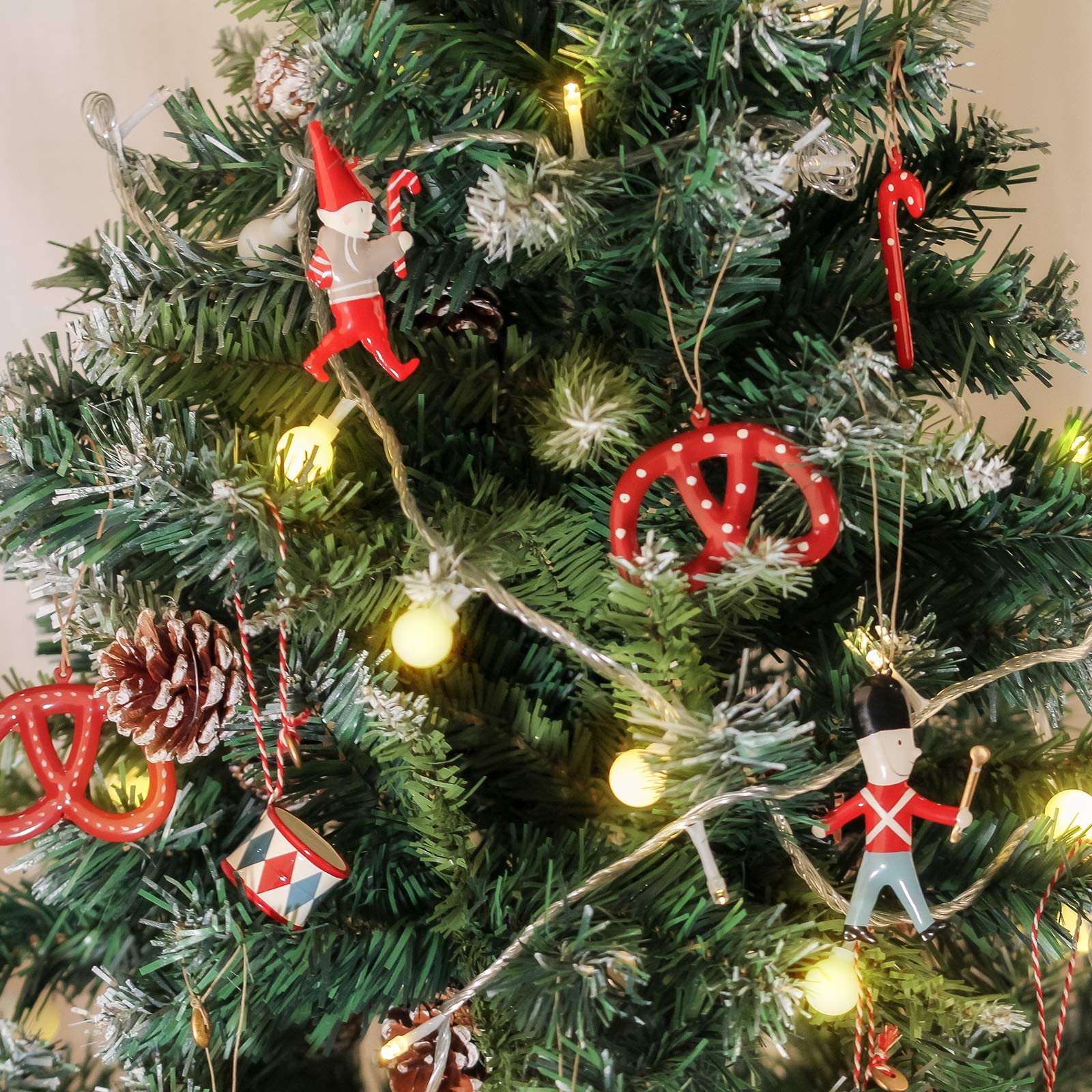 Lot de 12 décorations de Noël en métal double face peintes à la main pour porte murale à suspendre avec étiquettes cadeaux pour fêtes à thème, fêtes à thème, décoration intérieure