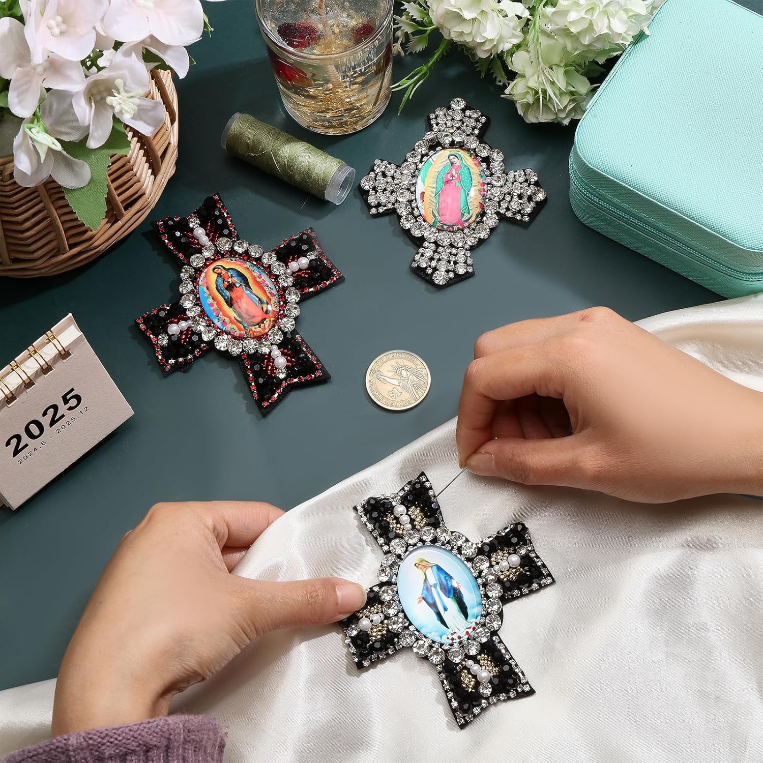 ラインストーンクロスパッチ3個 聖母 クリスタルビーズパッチアップリケ クラシック 縫い付けエンブレムバッジ 裁縫服ドレスシャツヘッ