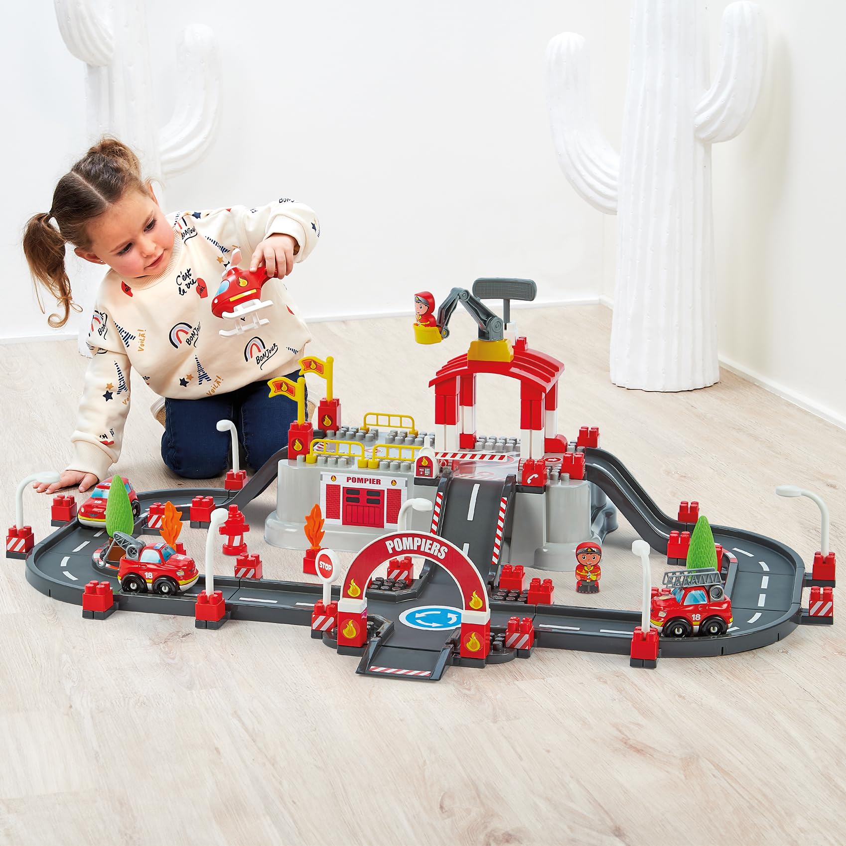 Ecoiffier Spielzeug - 1349 - Feuerwehr-Circuit im Eimer - Abrick - Konstruktionsspielzeug für Kinder - Ab 12 Monaten - Herkunft Frankreich garantiert