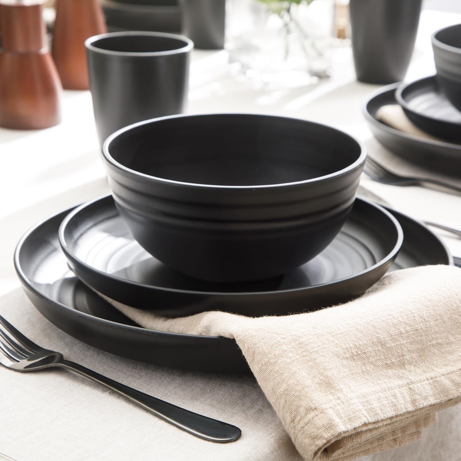 Gibson Home Plates and Bowls Set, 32 Piece Wheat Straw Dinnerware for 8 image 3