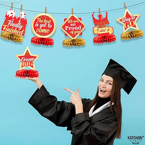 Miniatura 8 de KatchOn, Centros de mesa de graduación rojos para mesas 2023  Paquete de 9 con pancarta de feliz graduación roja y dorada  XtraL, 72 x 44 pulgadas