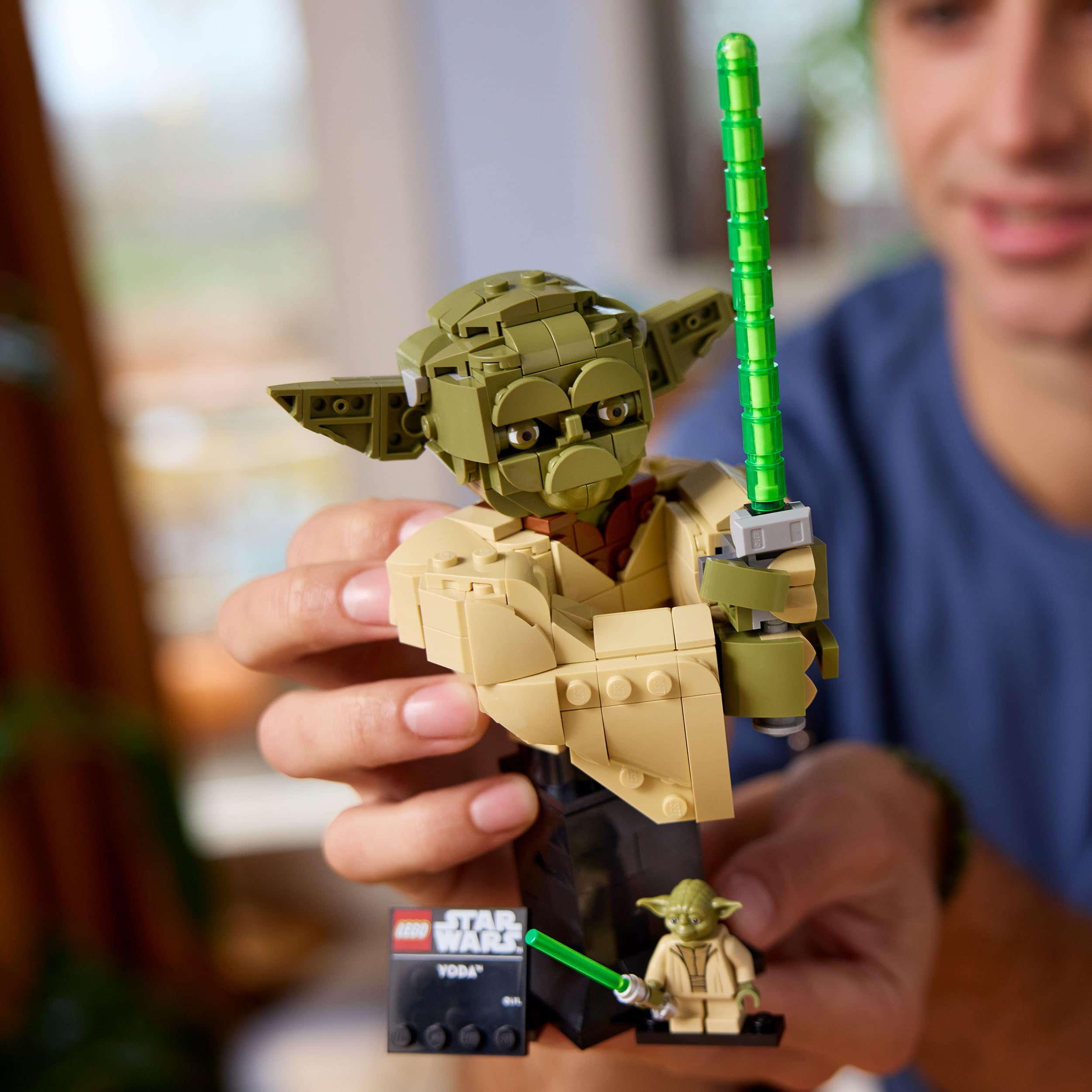 LEGO Star Wars 75438 Yoda Bust - Display Model Kit for Adults w/Green Lightsaber & Collectible Jedi Master Minifigure - DIY Shelf or Room Decor - Gift Idea for Attack of the Clones Fans - 4