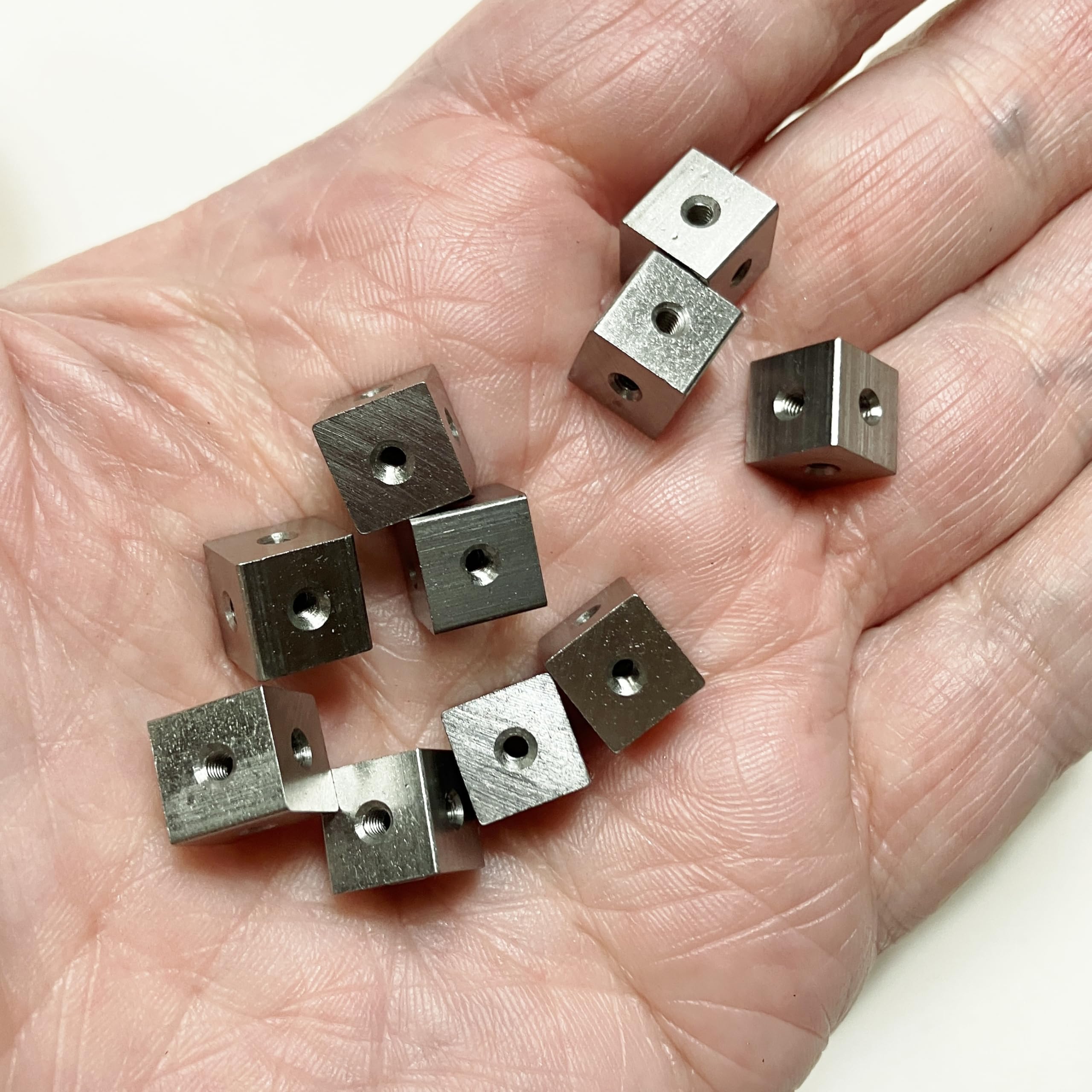 M00345-10 MOREZMORE 10pc Threaded Cubes M2 Thread 8x8mm 6-Way Chest Hip Hub for Ball and Socket Stop Motion Puppet Armature Humanly Posable Armature Parts HPA FSB