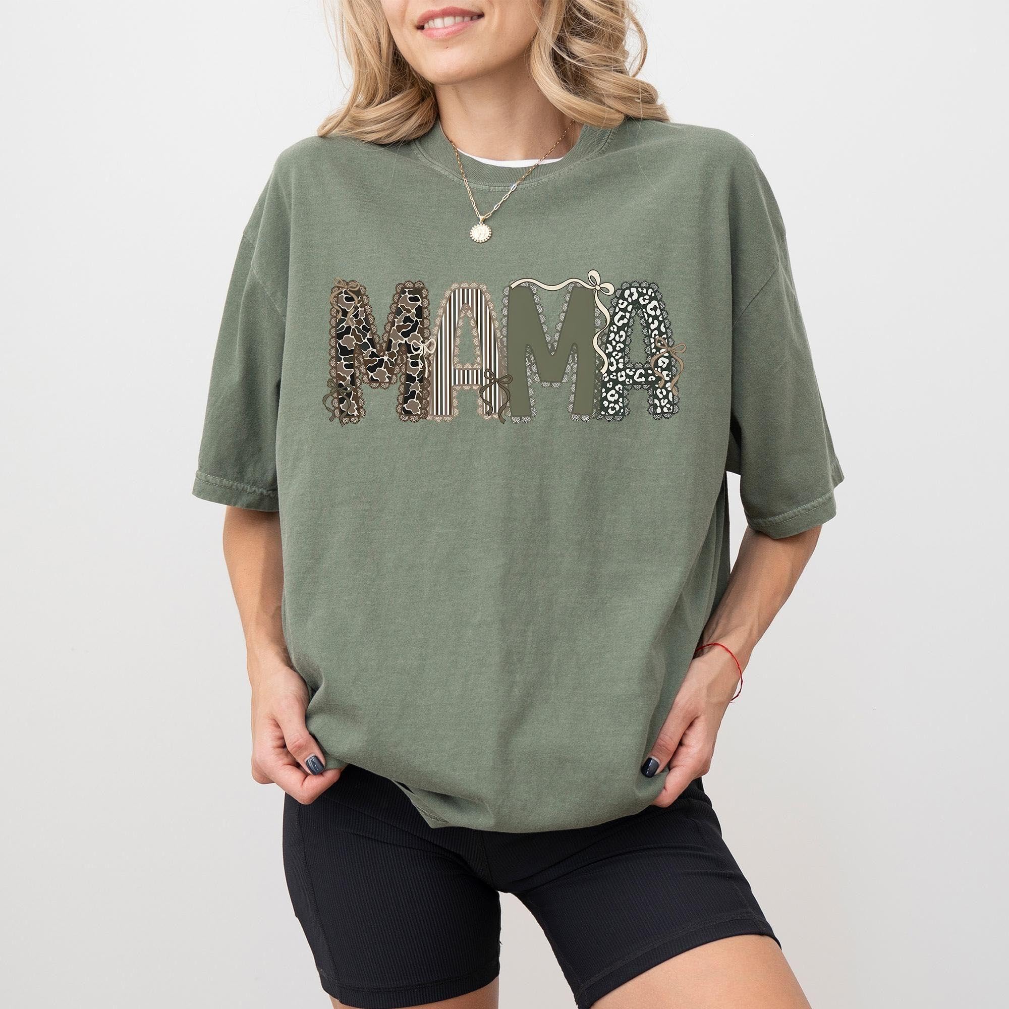 Retro Hunting Mama Camo Shirt Comfor &hellip;