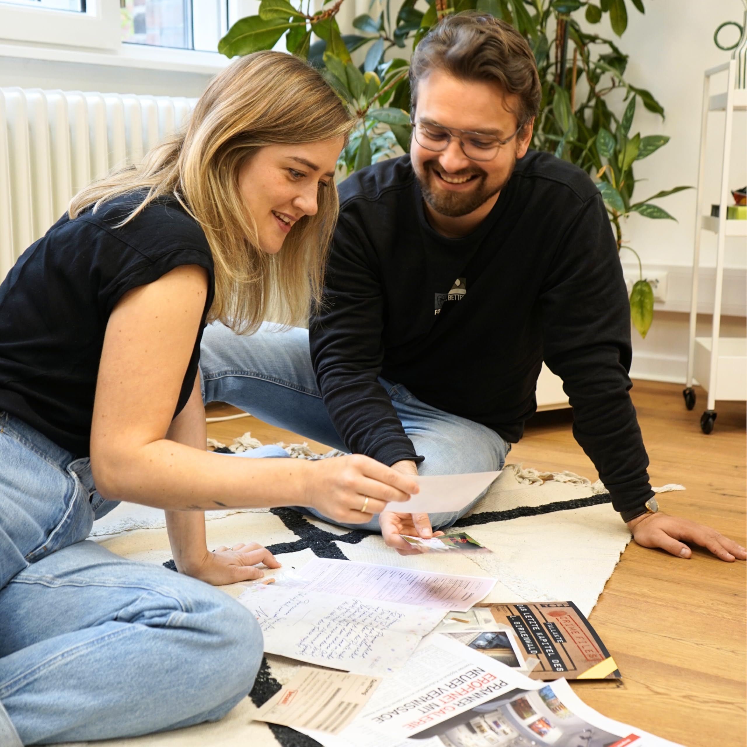 topp Archivos de Crimen – Fallakte: Das letzte Kapitel Des L. Birkenwald – Das geniale Krimispiel mit über 30 Beweismitteln: Tatort Escape Room – AB 10 Jahren – für 2–4 Spieler