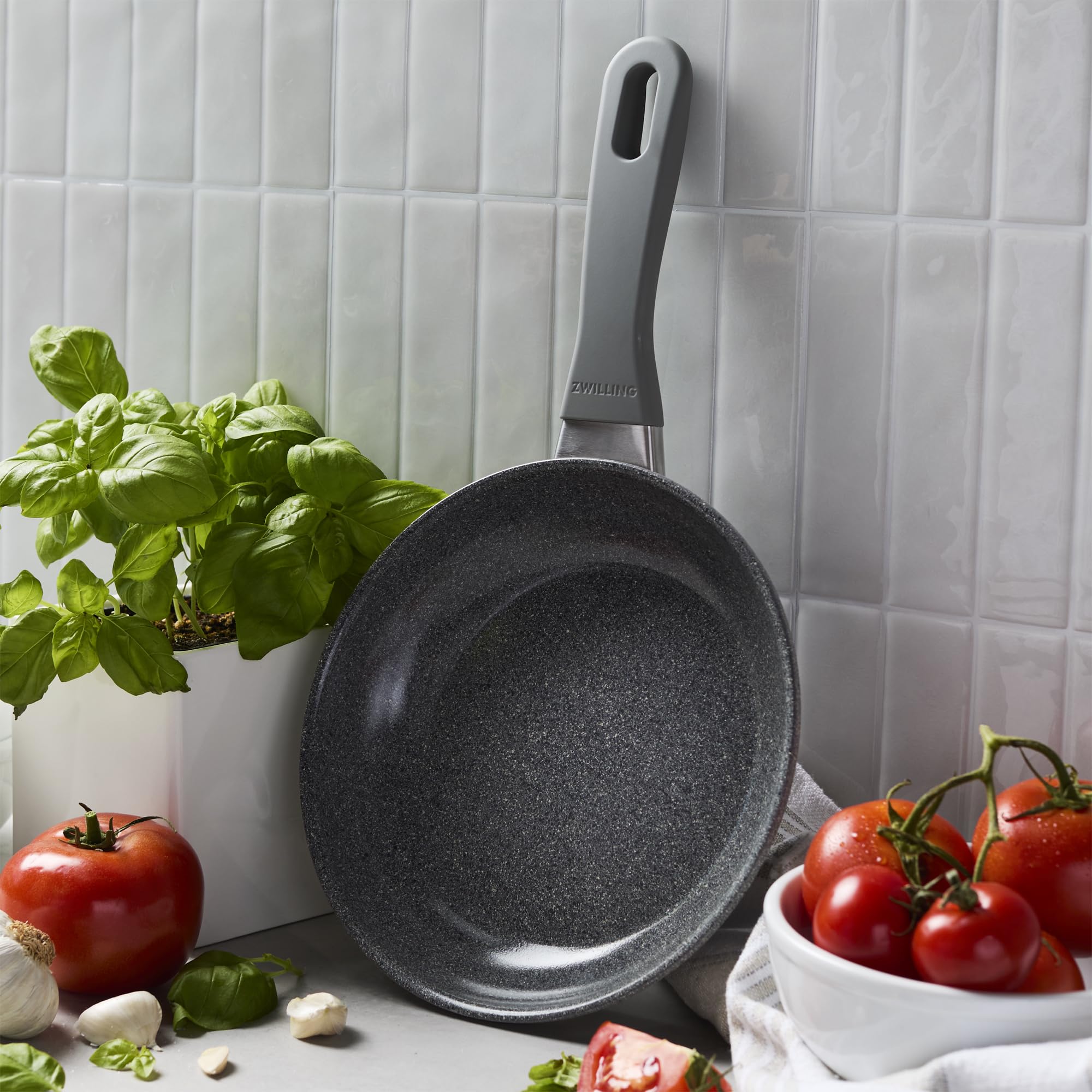 ZWILLING Parma Plus Ceramic 8-inch Aluminum Ceramic Nonstick Fry