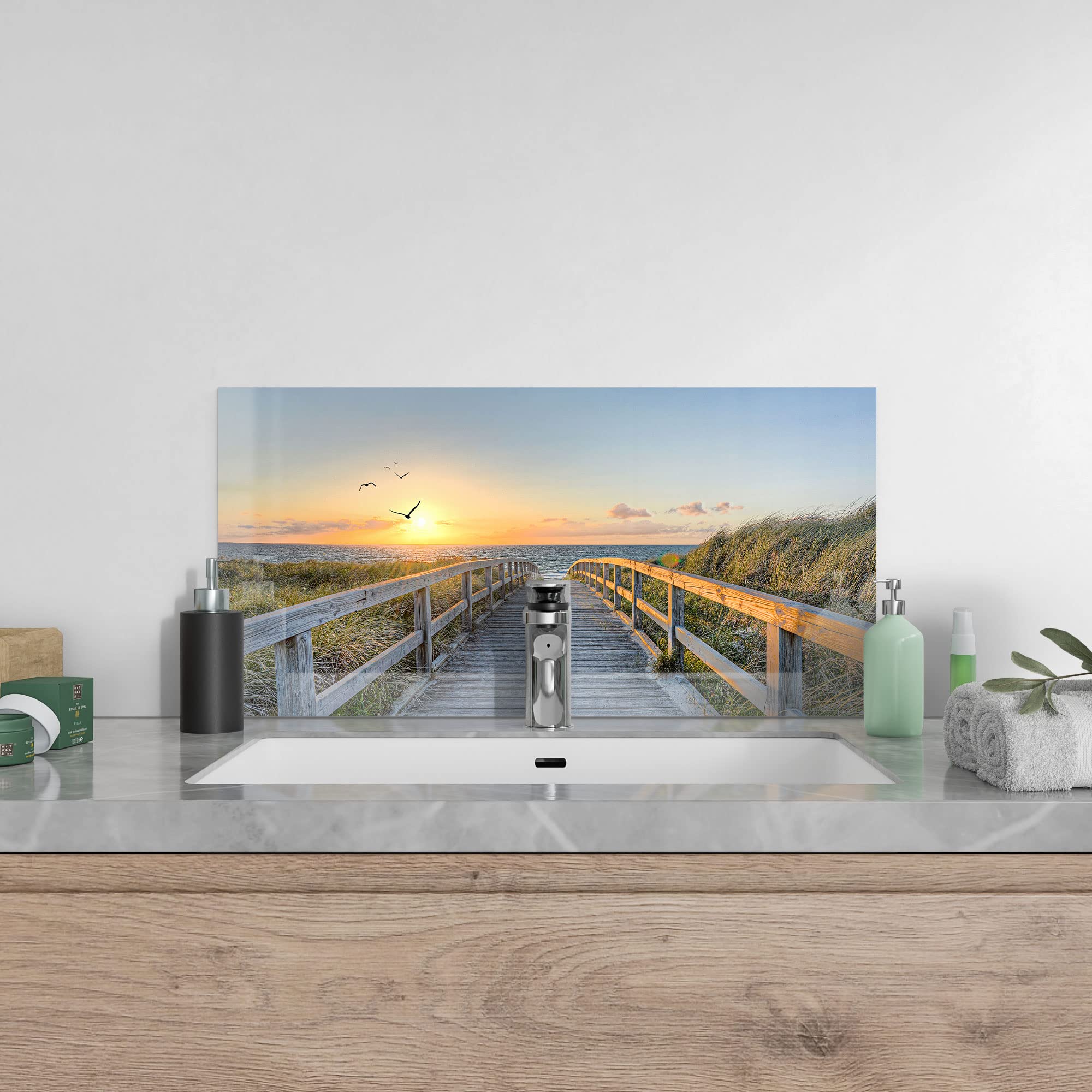 Produktbild von DEQORI Küchenrückwand Glas | Motiv Dünenweg Zum Meer | 80x60 Cm | Bad- Oder Herd-Rückwand | Herdblende Spritzschutz Für Küche & Badezimmer | Moderne Deko Für Fliesenspiegel